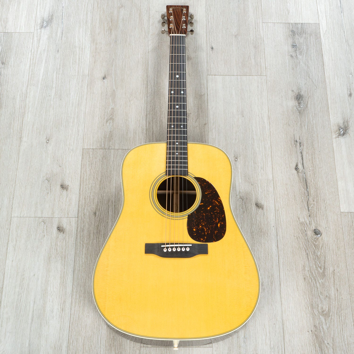 Martin Standard Series D-28 Dreadnought Acoustic Guitar, Rosewood Back & Sides, Spruce Aging Toner
