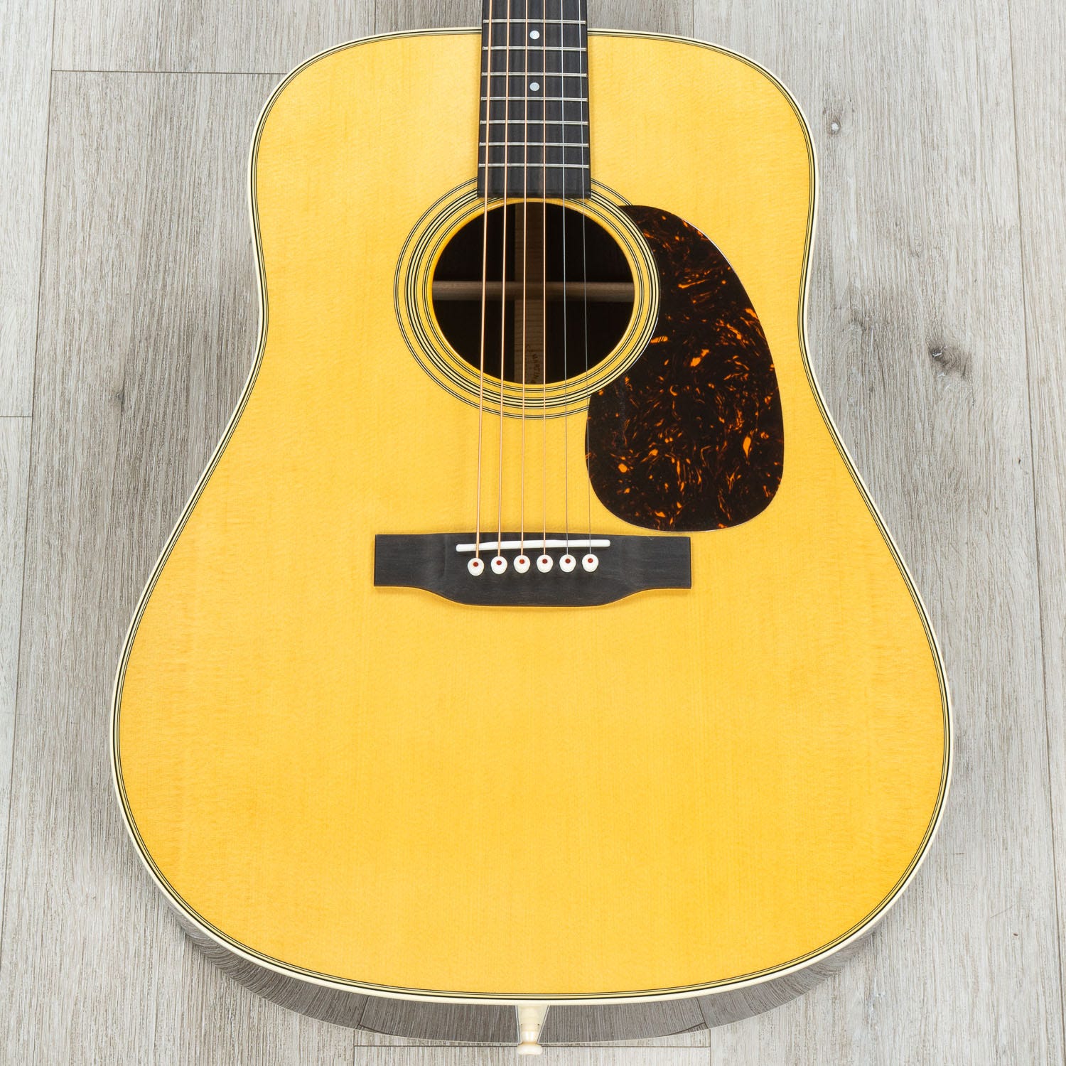 Martin Standard Series D-28 Dreadnought Acoustic Guitar, Rosewood Back & Sides, Spruce Aging Toner