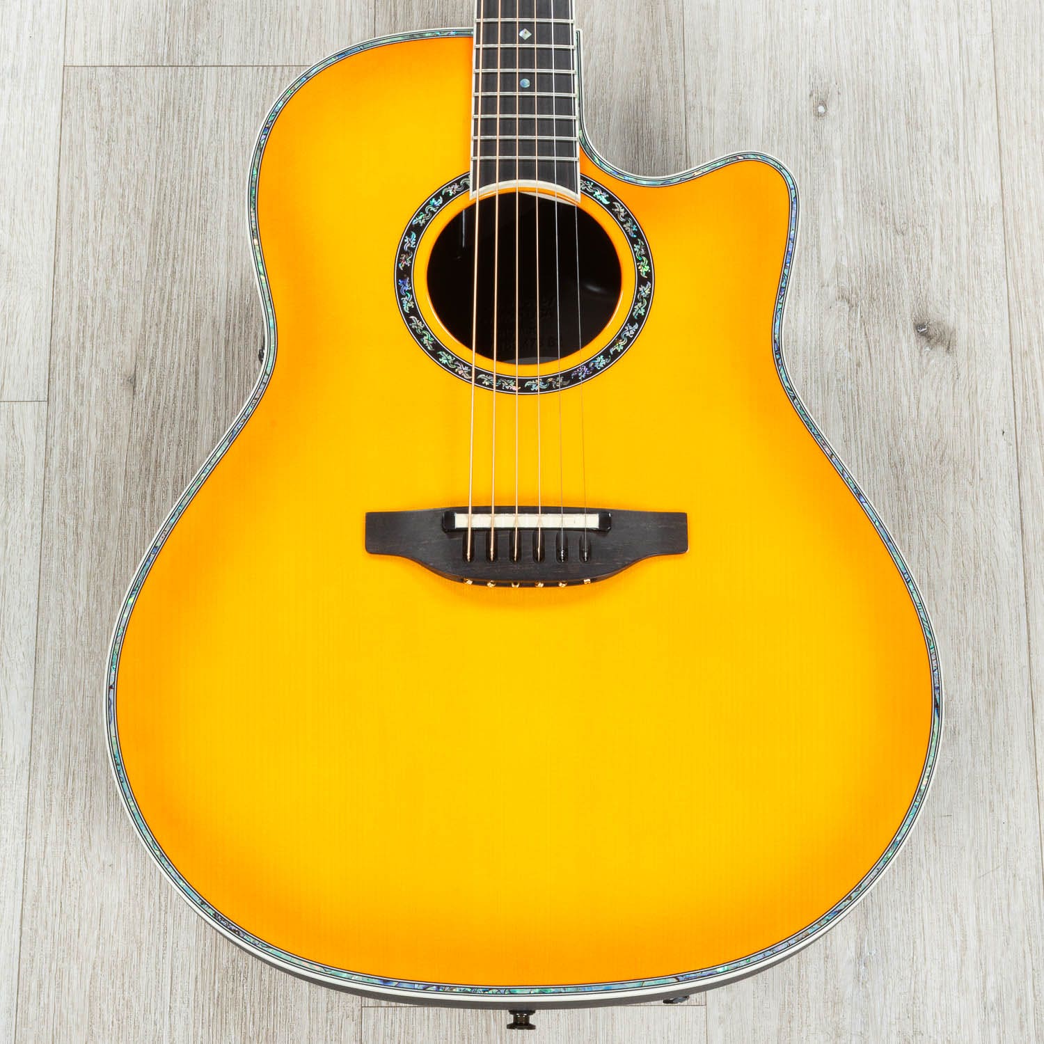 Ovation Pro Series 2762BL-HB-G Deep Contour Acoustic-Electric Guitar, Solid AAA Spruce, Honey Burst