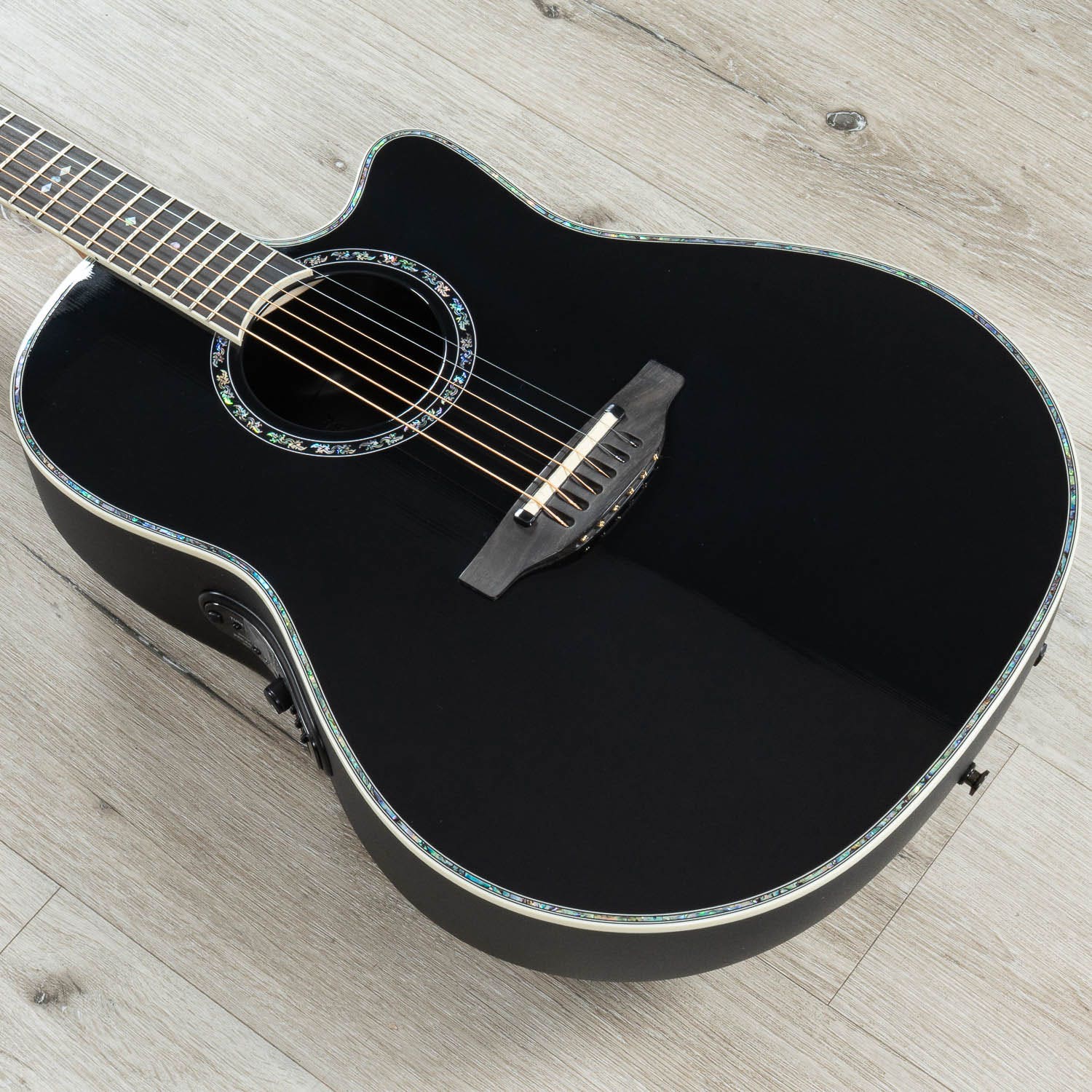 Ovation Pro Series 2762BL-5-G Deep Contour Acoustic-Electric Guitar, Solid AAA Spruce, Black