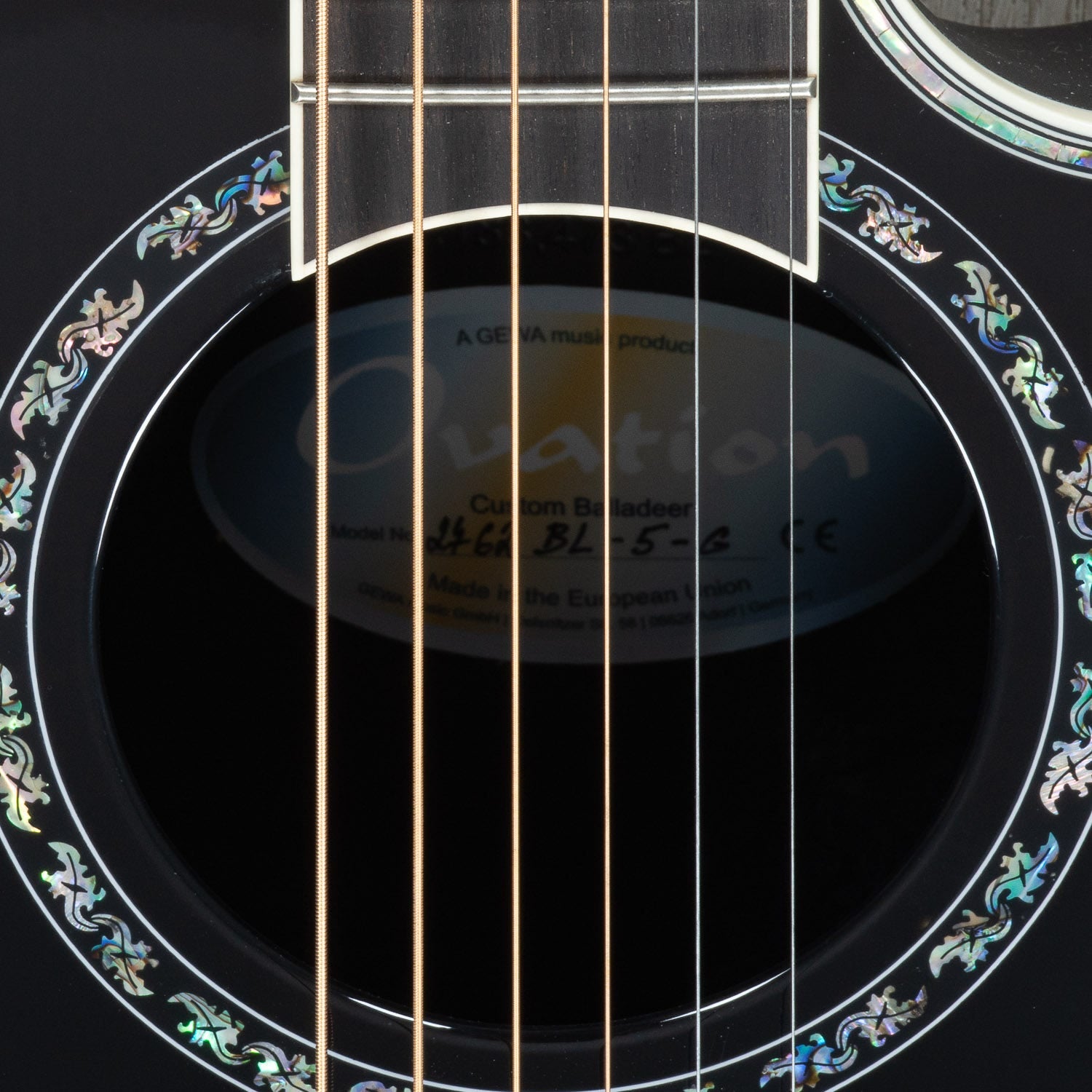 Ovation Pro Series 2762BL-5-G Deep Contour Acoustic-Electric Guitar, Solid AAA Spruce, Black