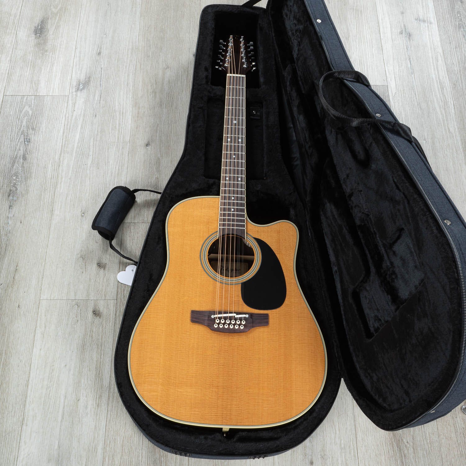 Takamine EF400SC TT 12-String Acoustic-Electric Guitar, Rosewood Fingerboard, Solid Thermal Spruce Top