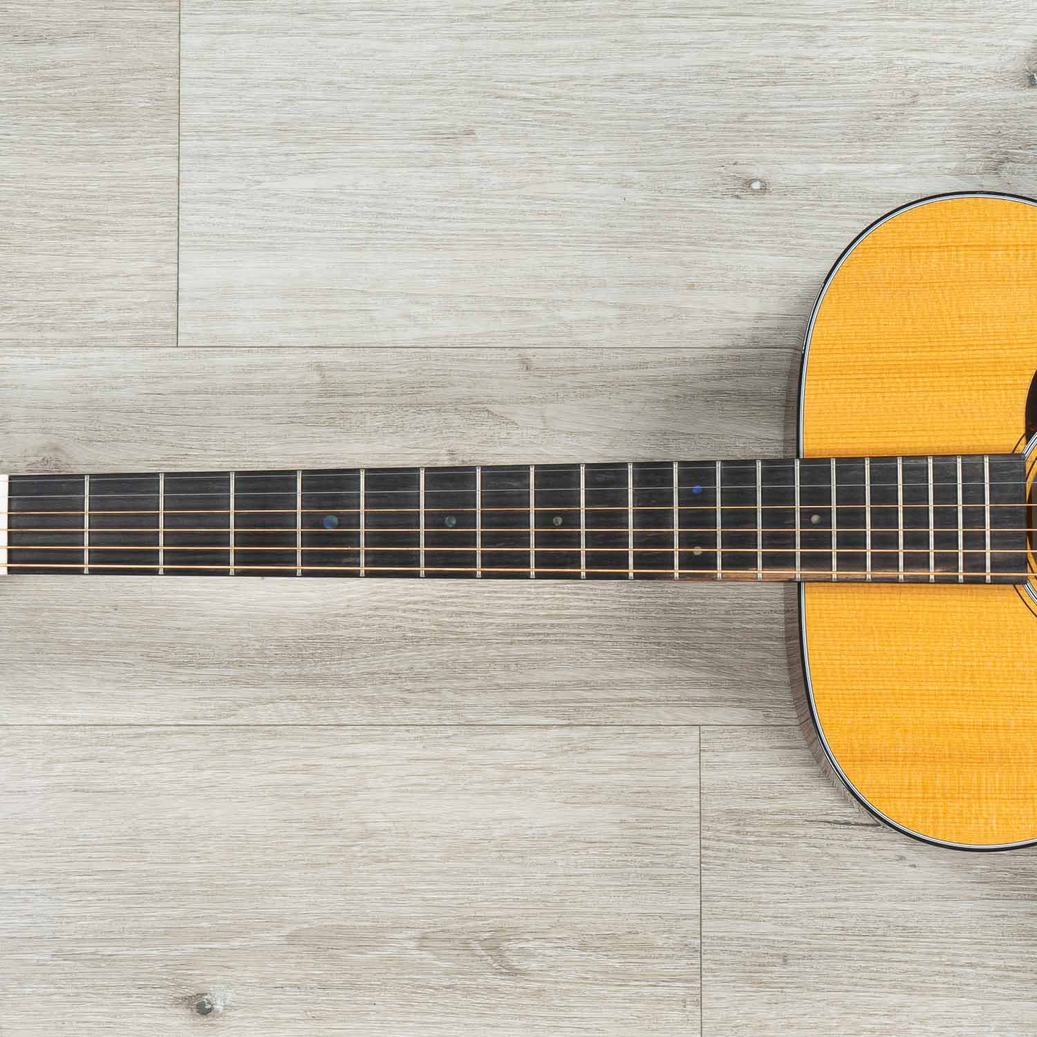 Martin Road Series 000E Retro Plus Mahogany Acoustic-Electric Guitar, Torrefied Spruce Aging Toner