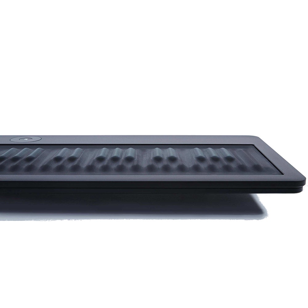 ROLI Seaboard GRAND 61-note USB Keyboard Controller and Synthesizer with Case