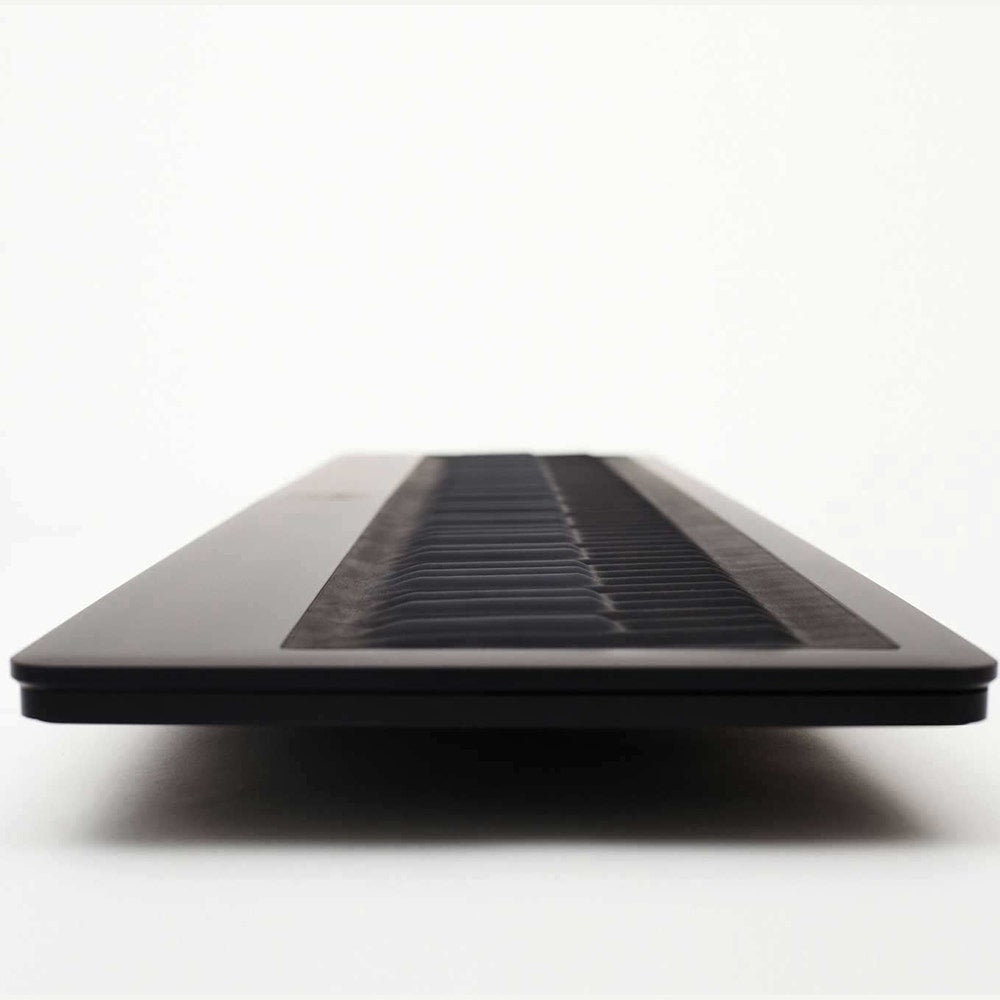 ROLI Seaboard GRAND 61-note USB Keyboard Controller and Synthesizer with Case