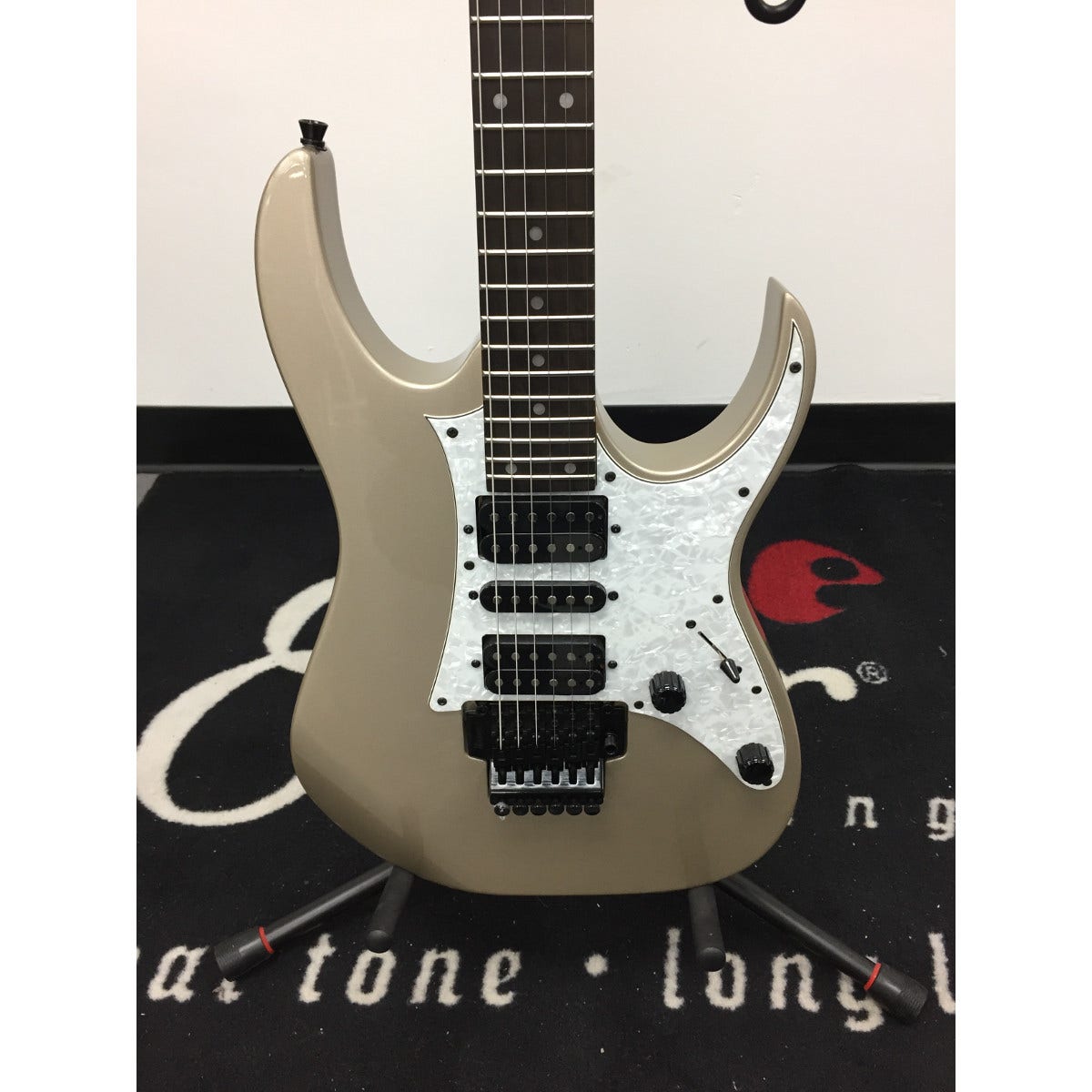 Ibanez GRG250 BCGD Electric Guitar, Rosewood Fingerboard, HSH - Brushed Champagne Gold (B-STOCK)
