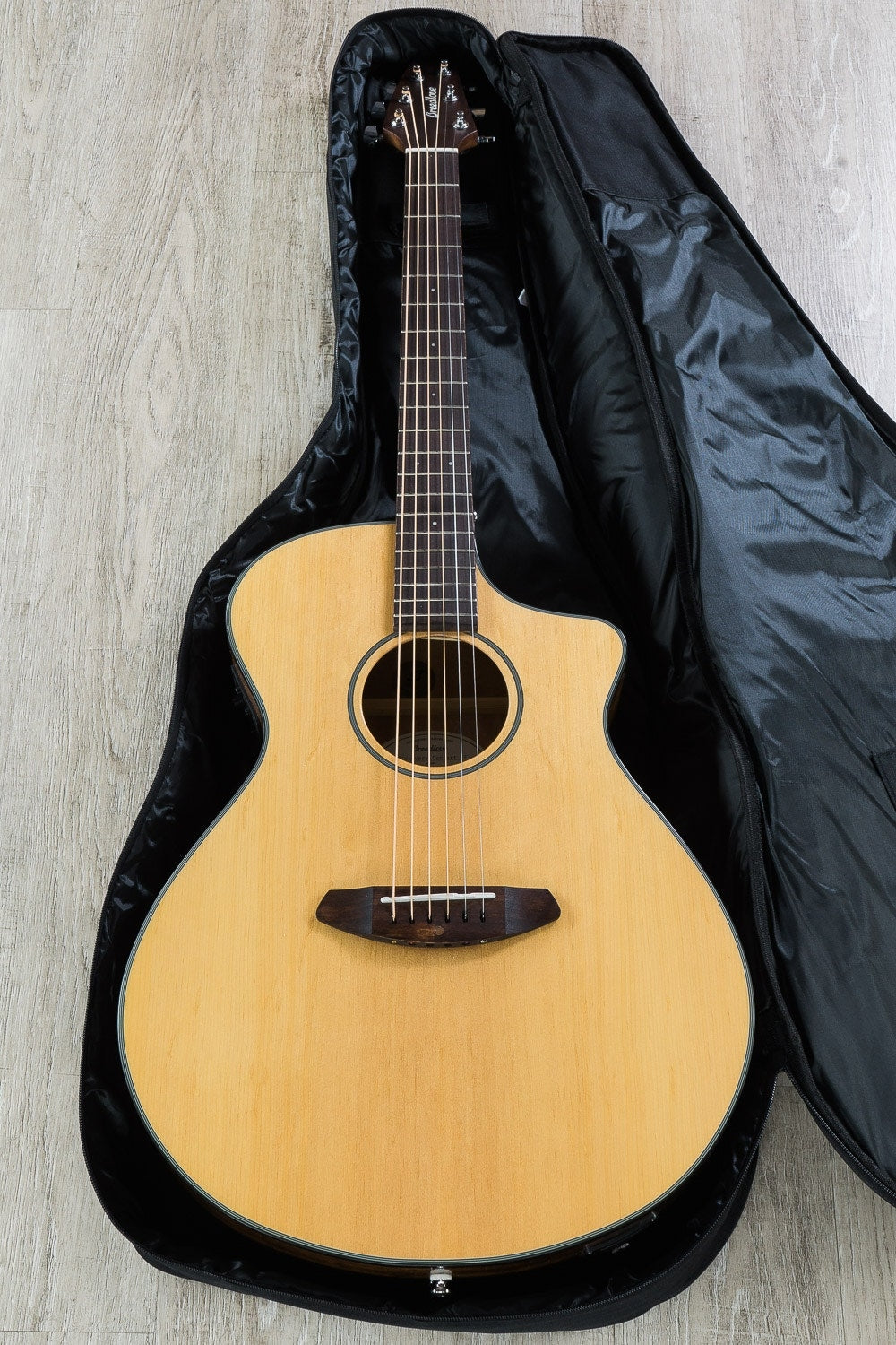 Breedlove Discovery Concert CE Acoustic-Electric Guitar, Sitka Spruce - Mahogany (Open Box)