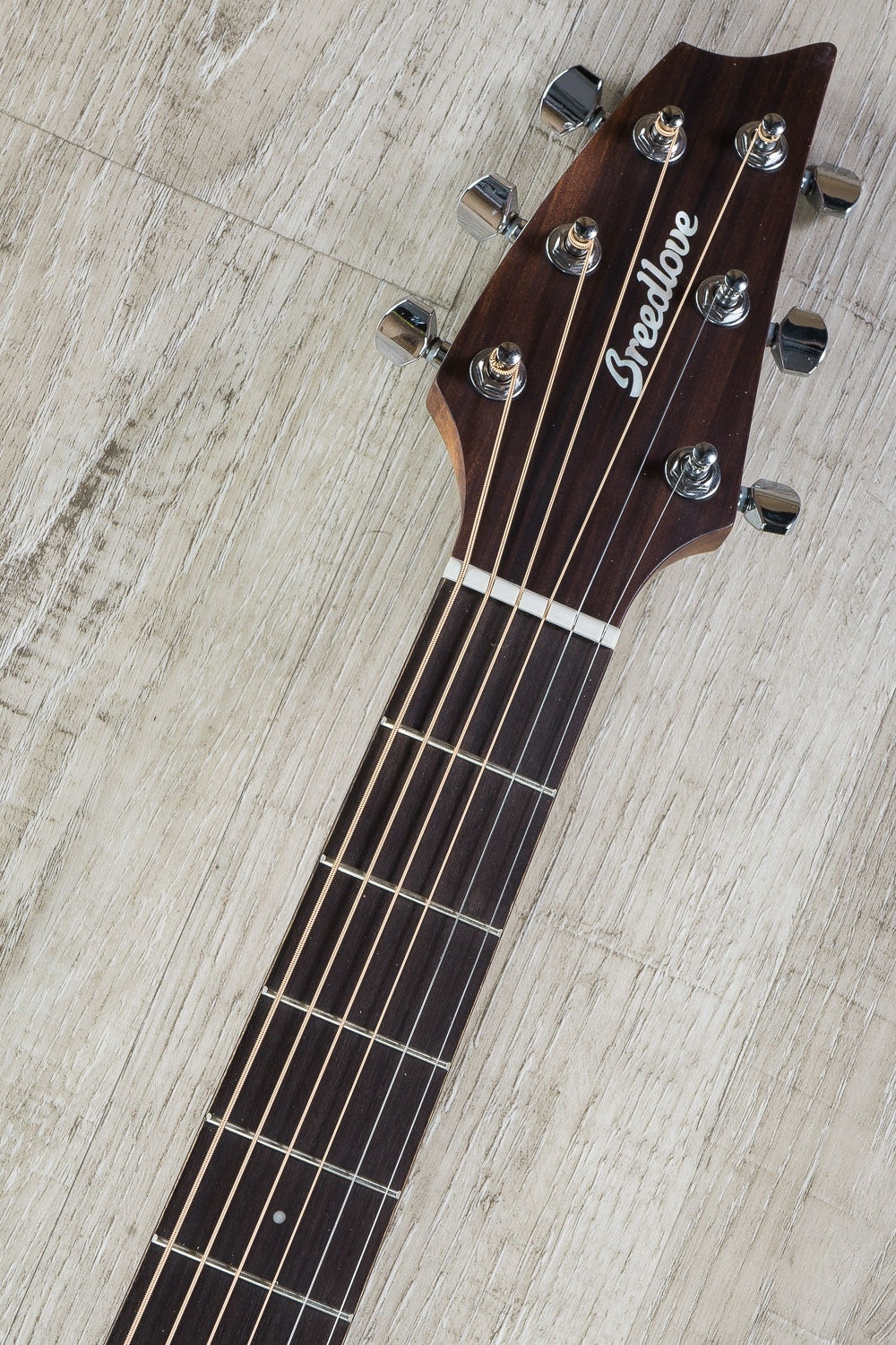 Breedlove Discovery Concert CE Acoustic-Electric Guitar, Sitka Spruce - Mahogany (Open Box)