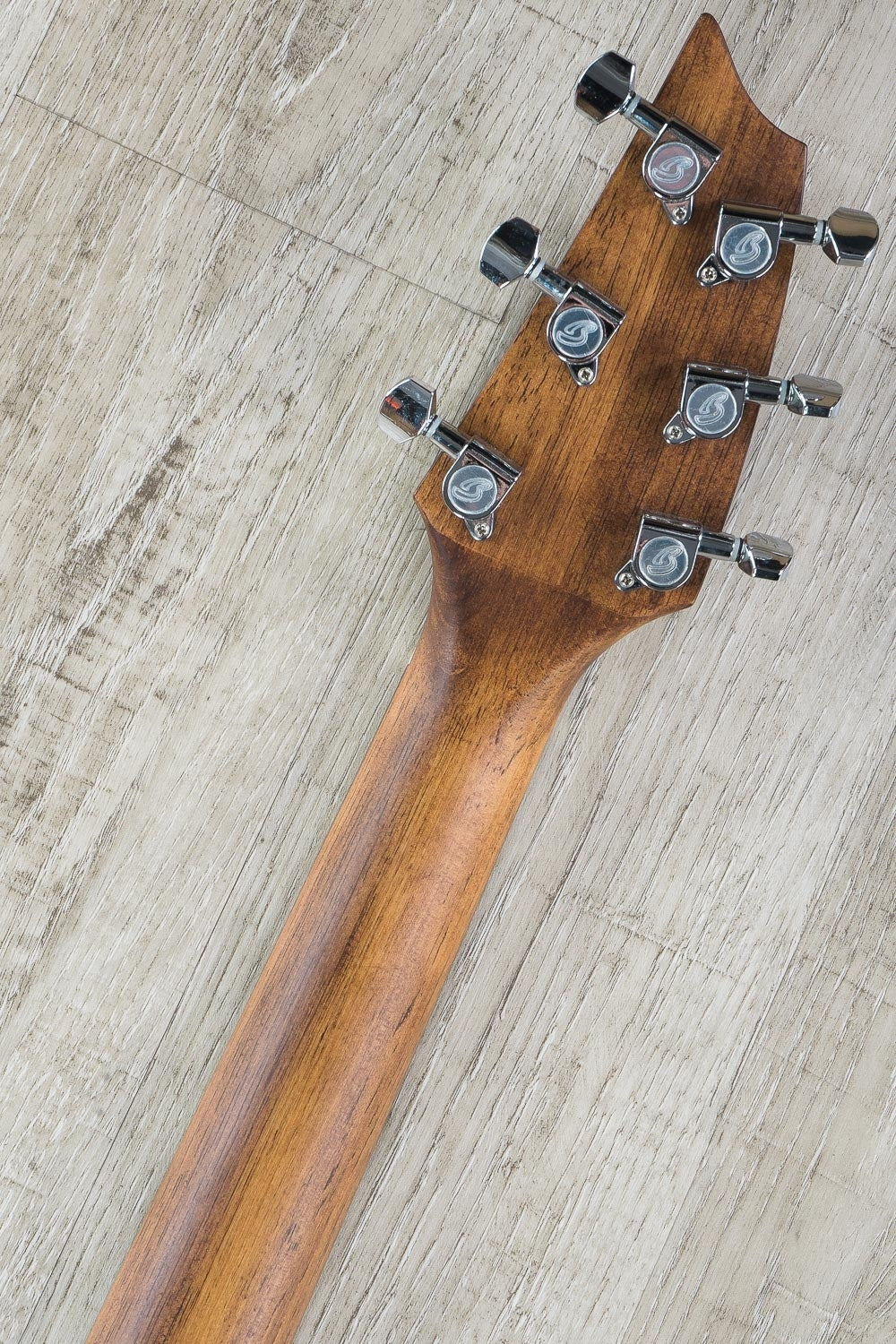 Breedlove Discovery Concert CE Acoustic-Electric Guitar, Sitka Spruce - Mahogany (Open Box)