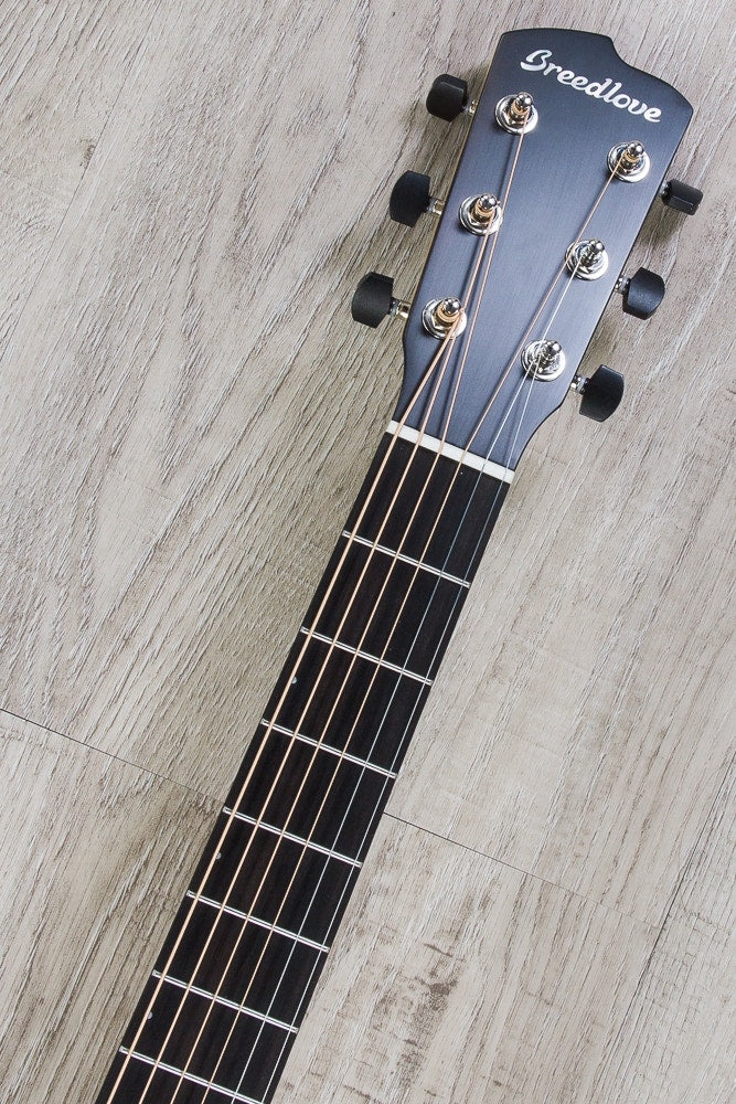 Breedlove Oregon Concerto E Acoustic-Electric Guitar, Myrtlewood, Hard Case - Natural Gloss (Open Box)