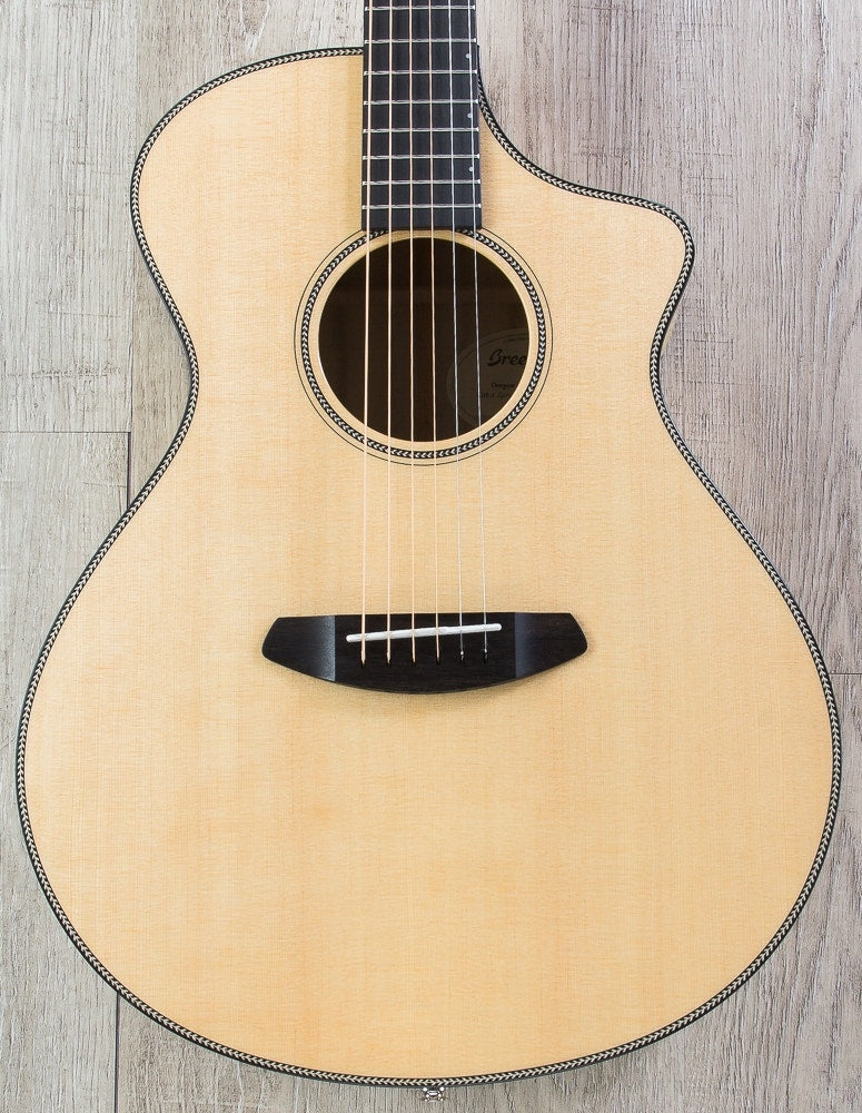 Breedlove Oregon Concert CE Acoustic-Electric Guitar, Sitka Spruce Myrtlewood, Hard Case - Gloss Natural (Open Box)