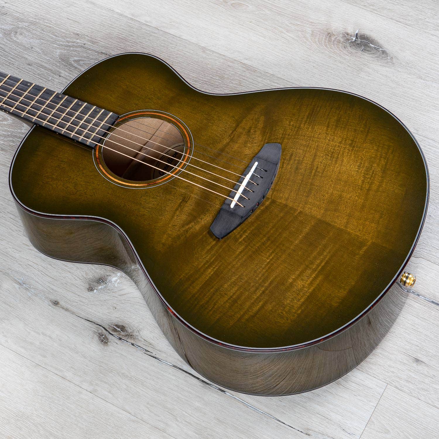 Breedlove Oregon Concert E LTD Acoustic Electric Guitar, Myrtlewood, Olive Burst (B-STOCK)