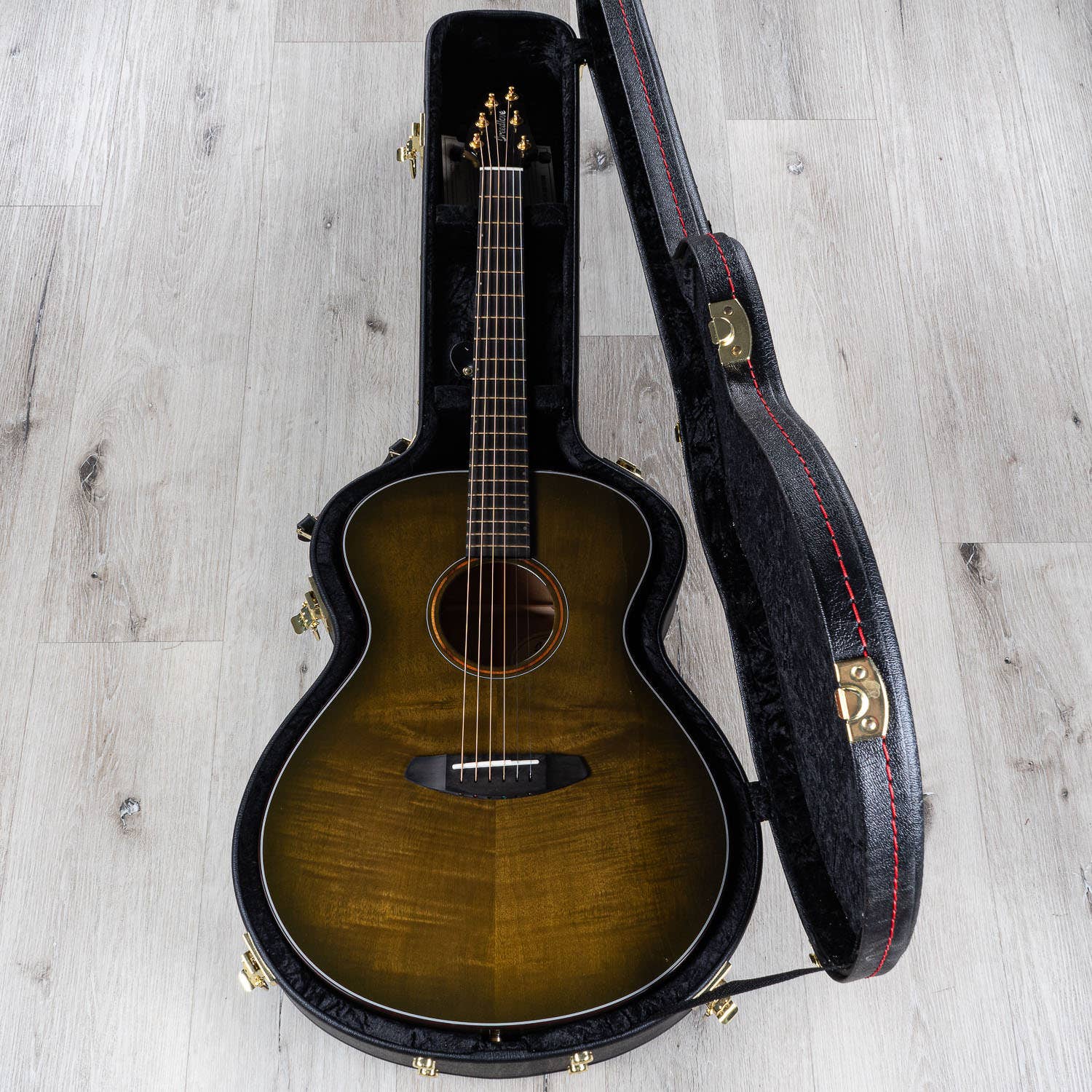Breedlove Oregon Concert E LTD Acoustic Electric Guitar, Myrtlewood, Olive Burst (B-STOCK)