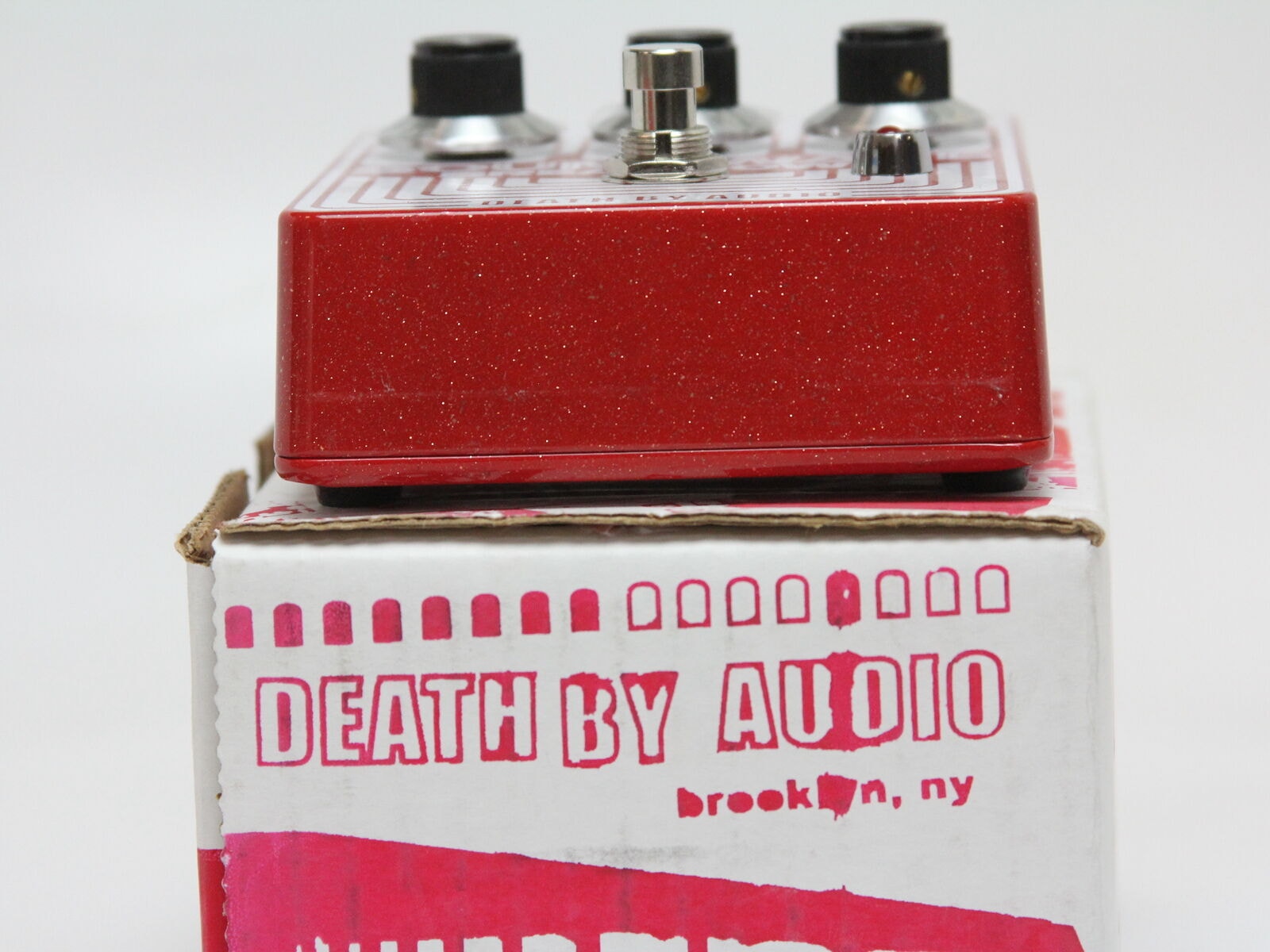 Death by Audio Soundwave Breakdown Fuzz / Distortion Guitar Effects Pedal (Open Box)