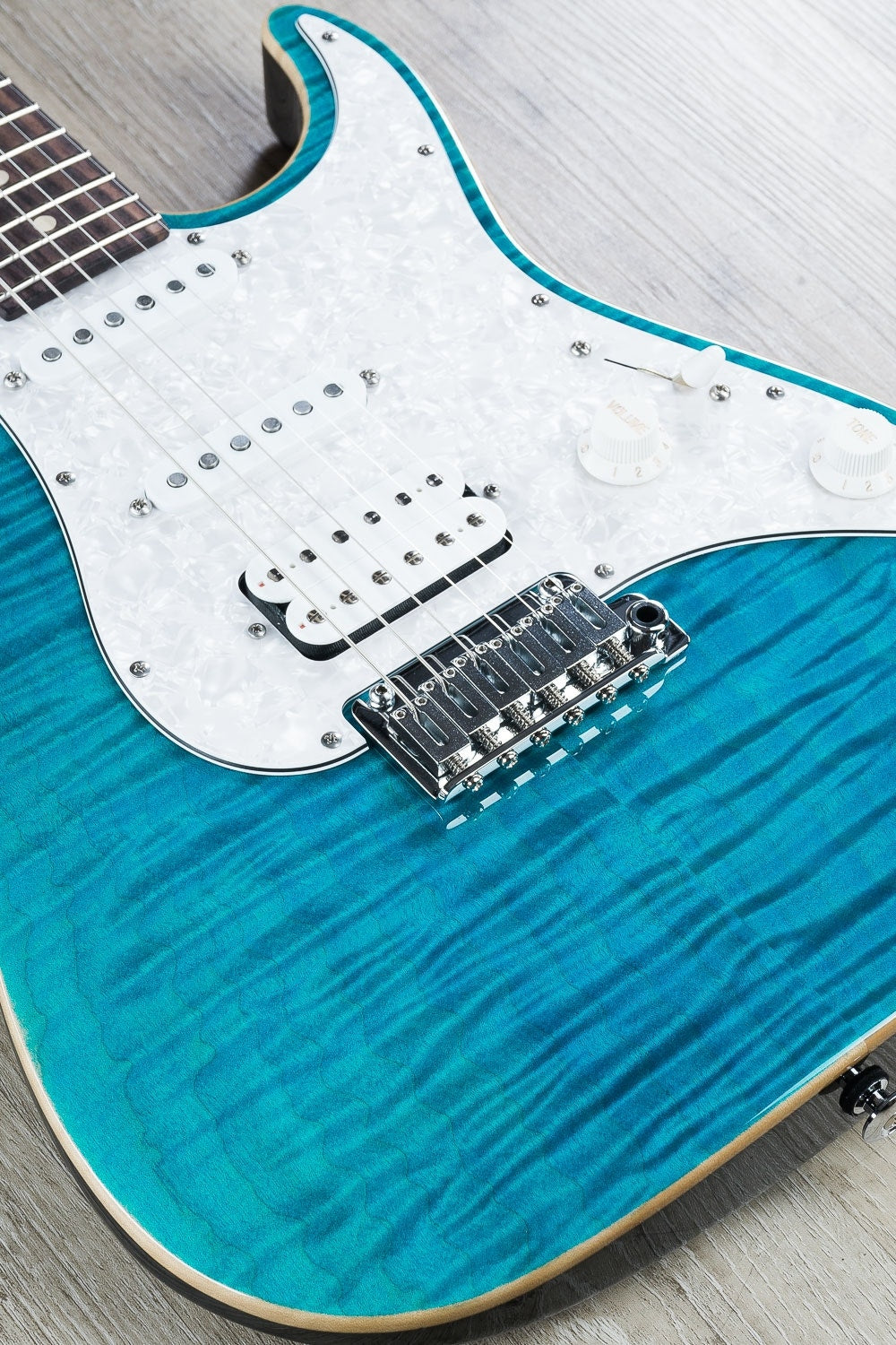 Suhr Standard Pro Electric Guitar, Indian Rosewood Fingerboard, Deluxe Padded Gig Bag - Bahama Blue