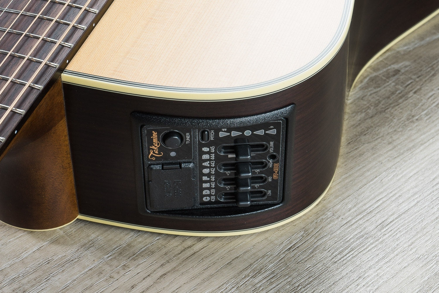 Takamine GB-7C Garth Brooks Signature Acoustic-Electric Guitar with Case - Natural (B-STOCK)