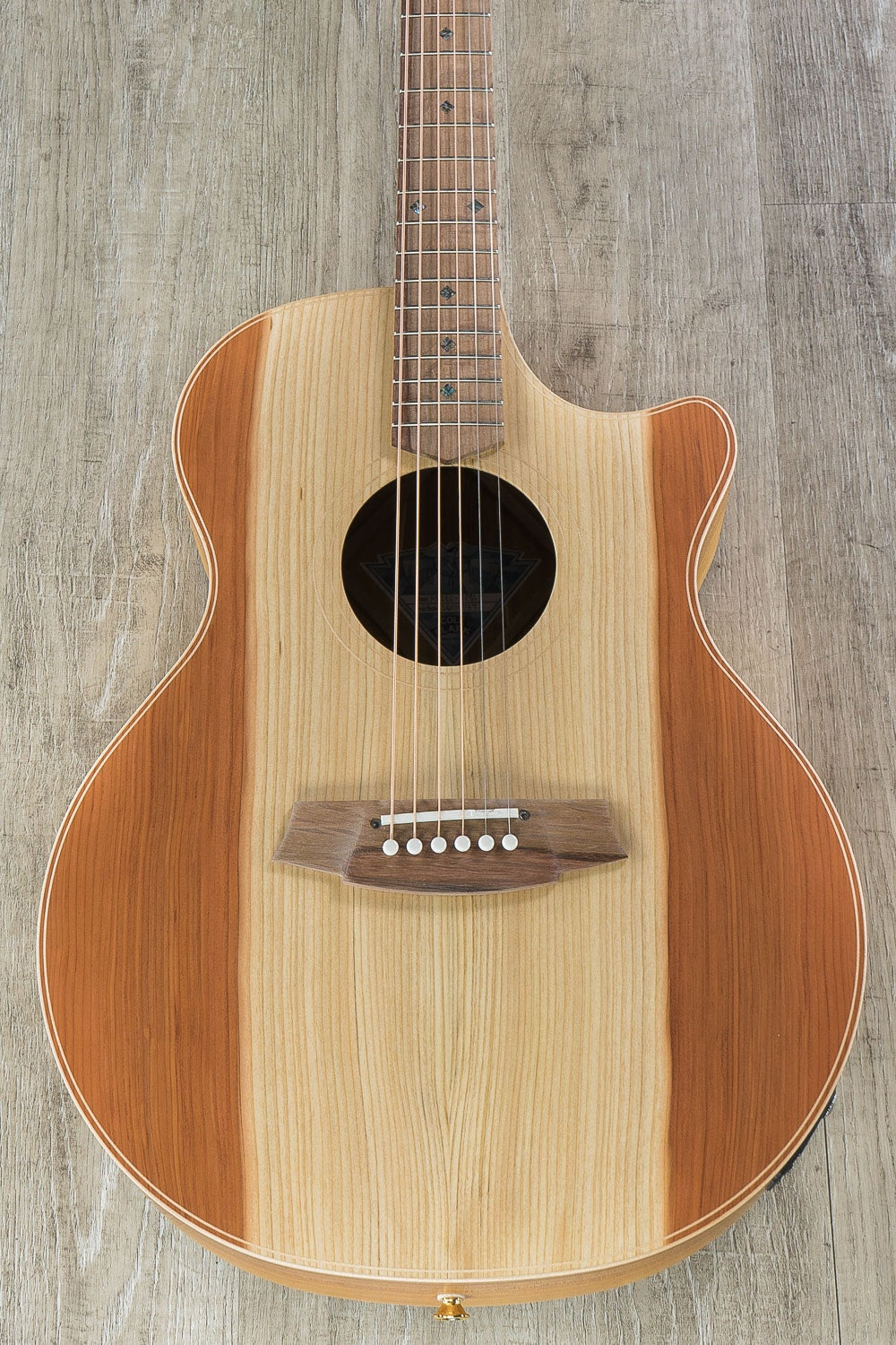 Cole Clark Angel 2 Series Auditorium AN2EC-RDBL Acoustic-Electric Guitar, Redwood Top (E-STOCK)