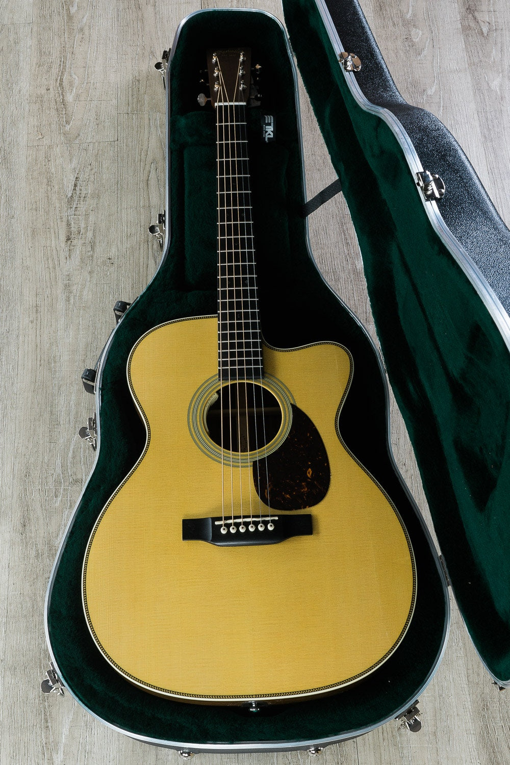 Martin OMC-28E (2018) Acoustic-Electric Guitar, LR Baggs Anthem Electronics, Hard Case - Natural
