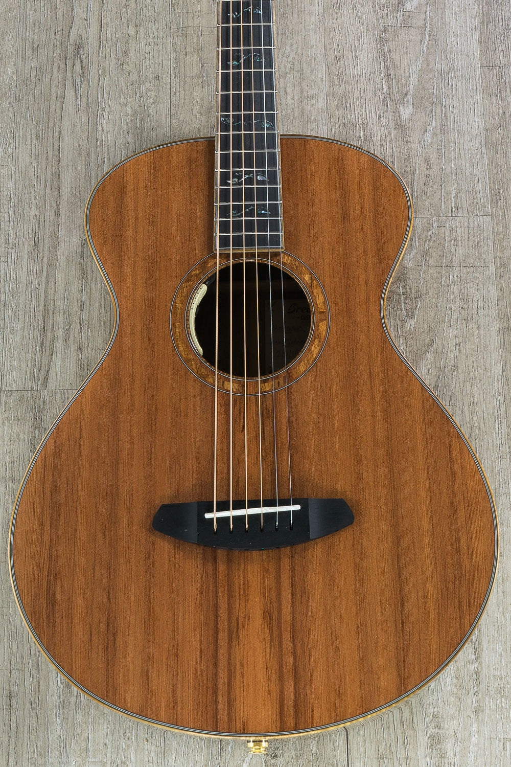 2019 NOS Breedlove 2019 Masterclass Custom Concertina E Acoustic-Electric Guitar, Redwood - Figured Walnut, LR Baggs Anthem Tru-Mic