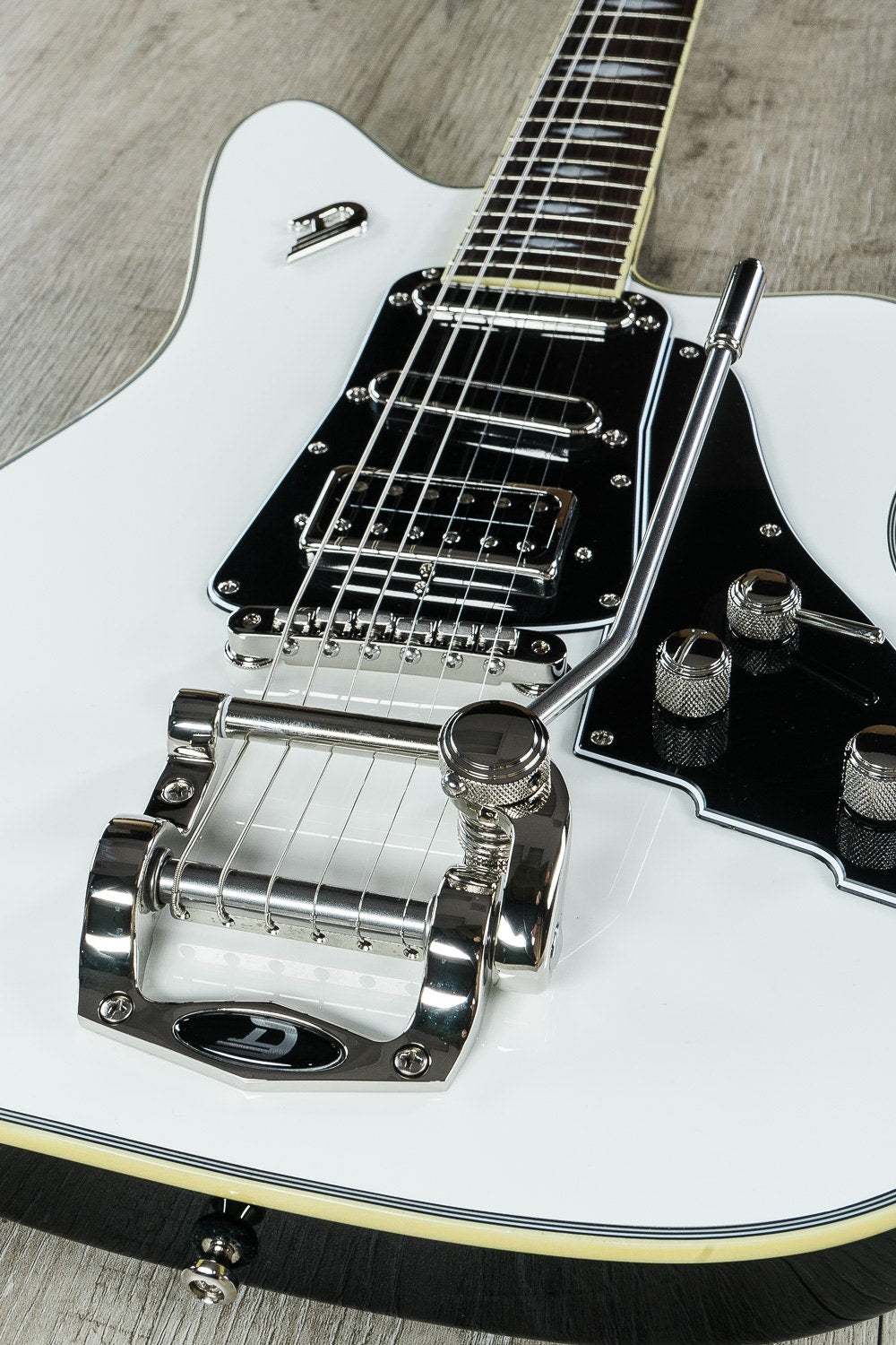 Duesenberg Guitars Paloma Electric Guitar, Rosewood Fingerboard, White