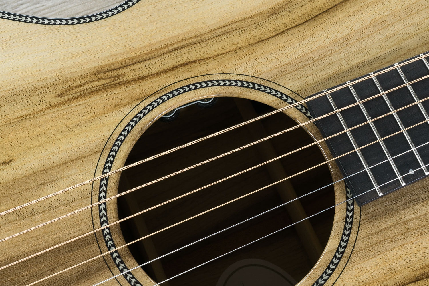 Breedlove Guitars 2019 Oregon Concert CE Acoustic Electric Guitar, Myrtlewood - Myrtlewood w/ Case, Natural