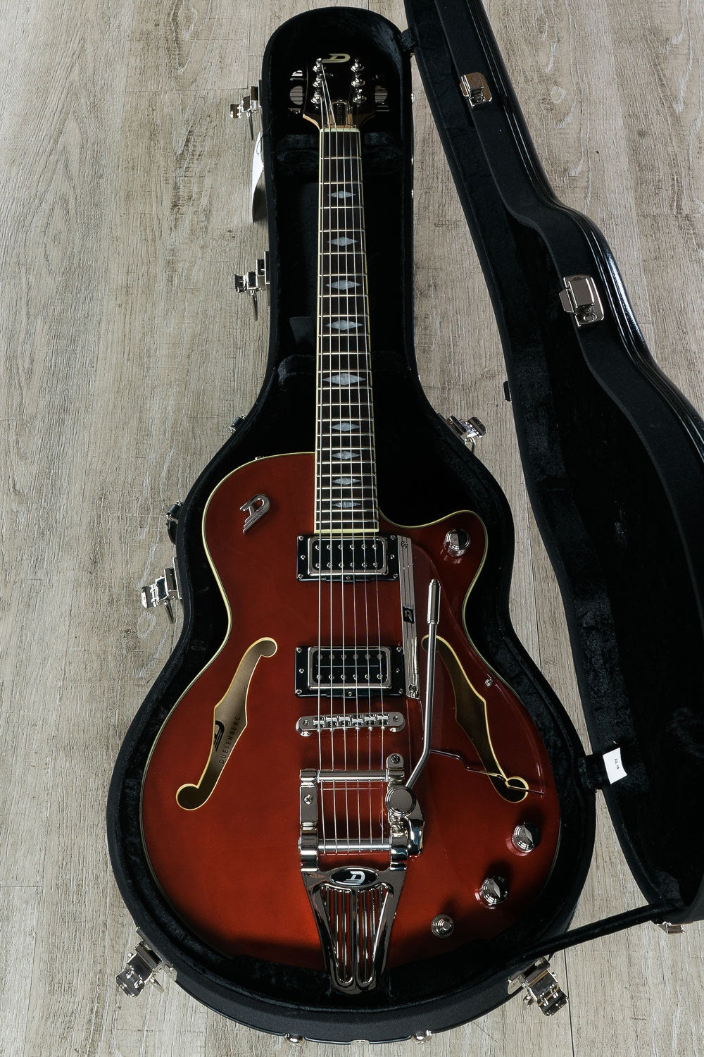 Duesenberg Guitars Starplayer TV DLX Electric Guitar, Crimson Red