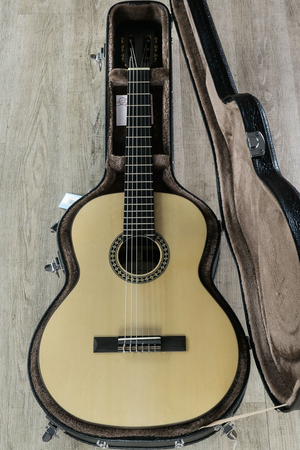 Kremona Romida RD-S Acoustic Classical Guitar, Nylon String, European Spruce Top