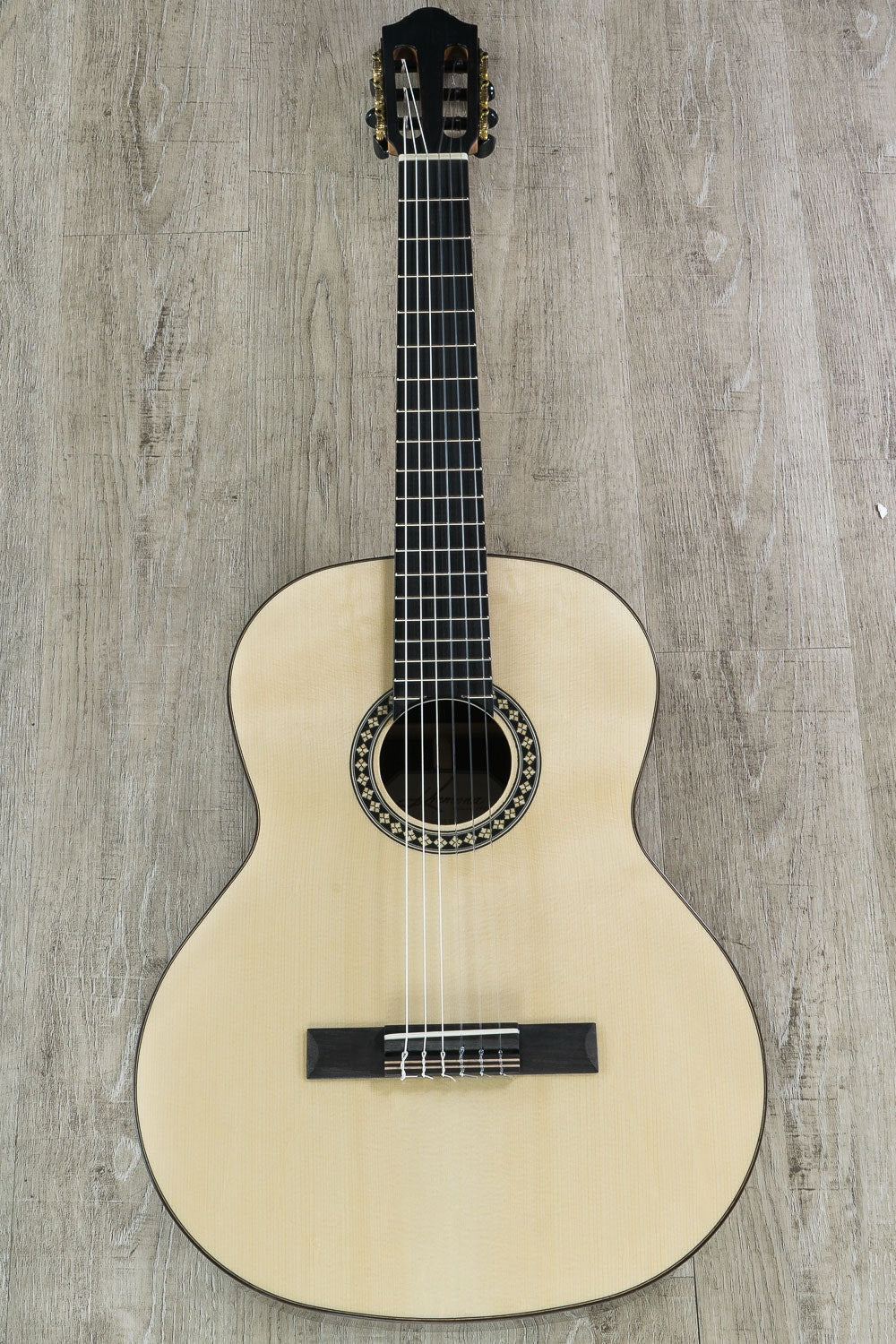 Kremona Romida RD-S Acoustic Classical Guitar, Nylon String, European Spruce Top