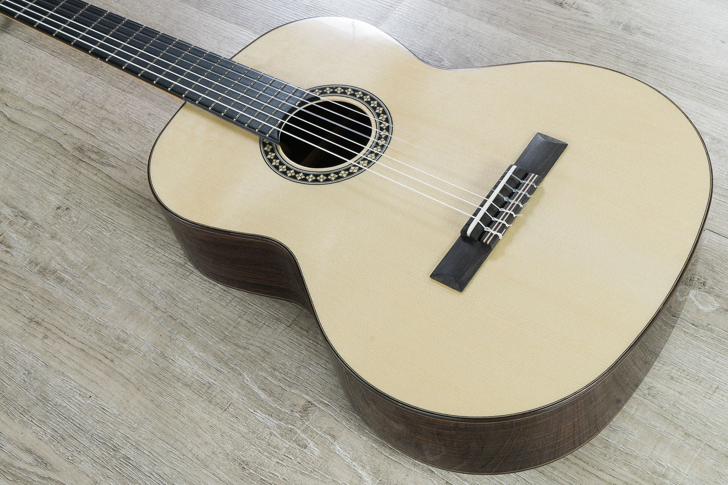 Kremona Romida RD-S Acoustic Classical Guitar, Nylon String, European Spruce Top