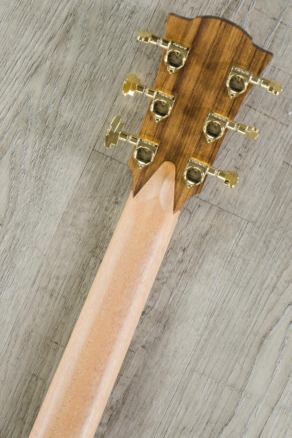 Cole Clark FL3EC-BLBL Fat Lady 3 Acoustic Guitar, Blackwood, Natural
