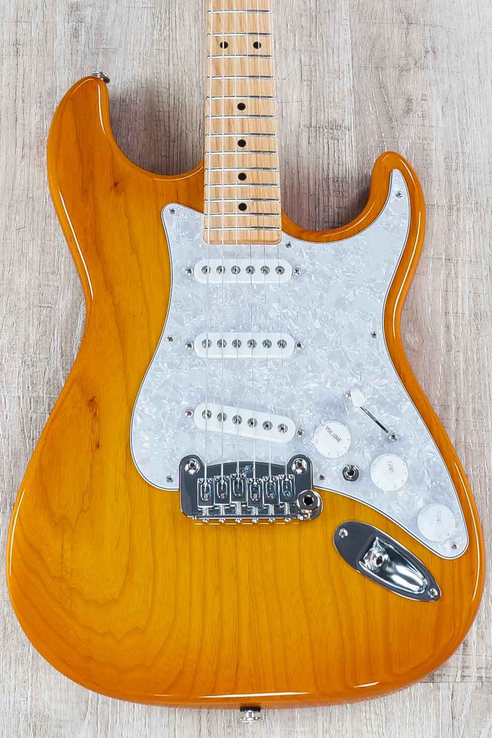 G&L Guitars Fullerton Deluxe S-500 Electric Guitar, Maple Fingerboard, Honeyburst