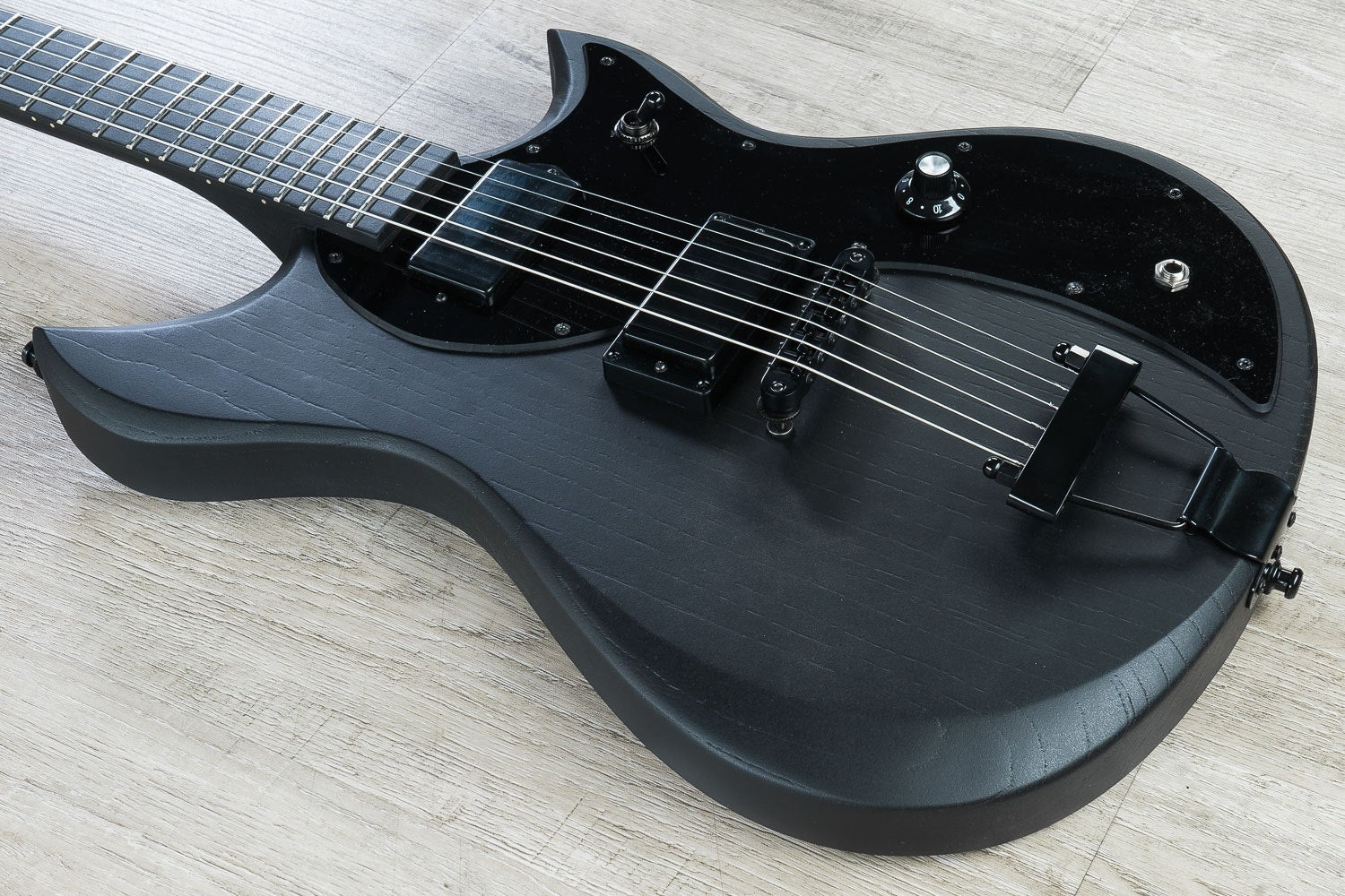 Dunable Guitars Cyclops Electric Guitar, Maple Fingerboard, Hard Case - Matte Black