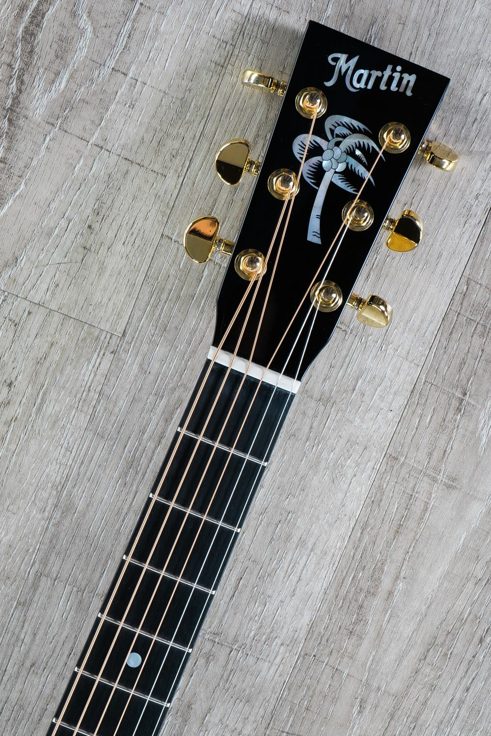 Martin Jimmy Buffet Custom Acoustic-Electric Guitar, Black, Rosewood Back, Spruce Top, Fishman Gold