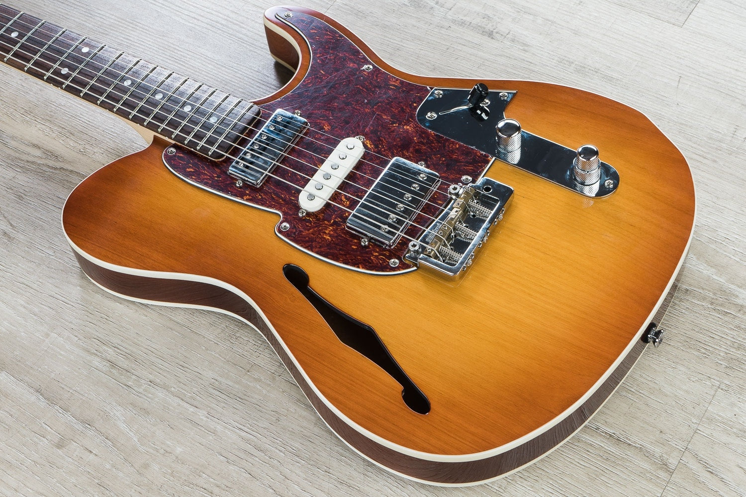 Fret King FKV22HB Black Label Country Squire Semitone Deluxe Electric Guitar - Honeyburst (Exhibition Stock)