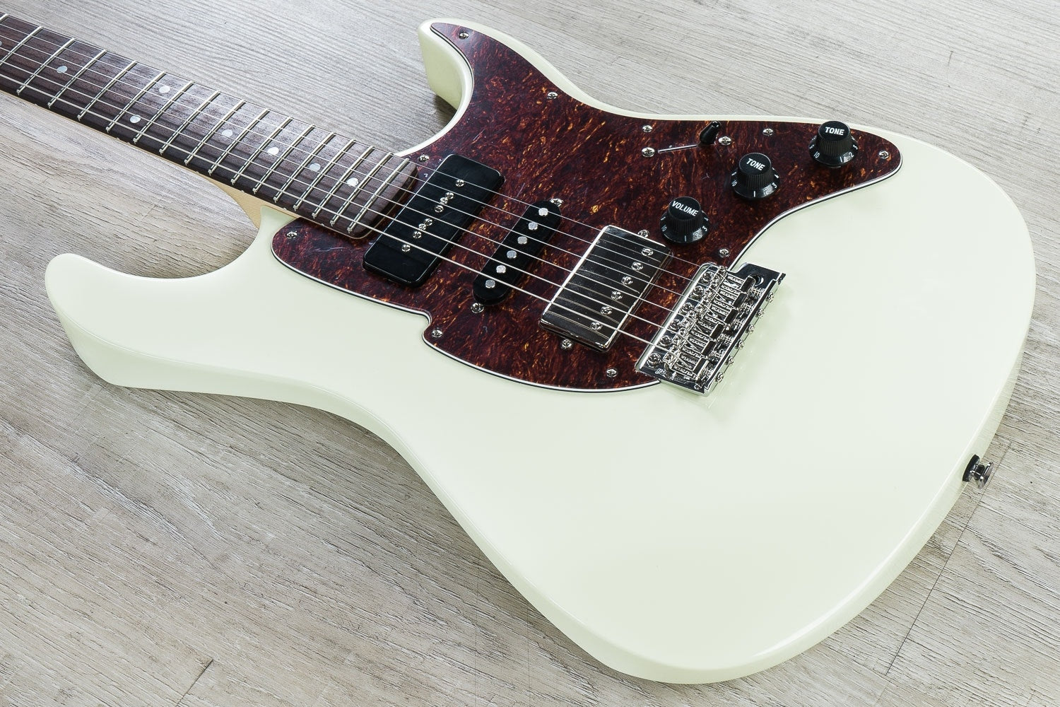 Fret King FKV6GW Black Label Geoff Whitehorn Electric Guitar - Vintage White (Exhibition Stock)