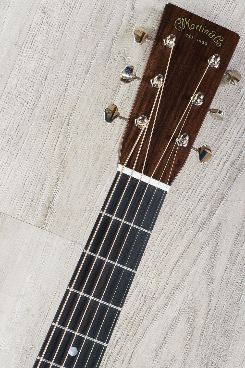 Martin D-28 6-String Acoustic Guitar, Ebony Fingerboard, Hard Case - Sunburst