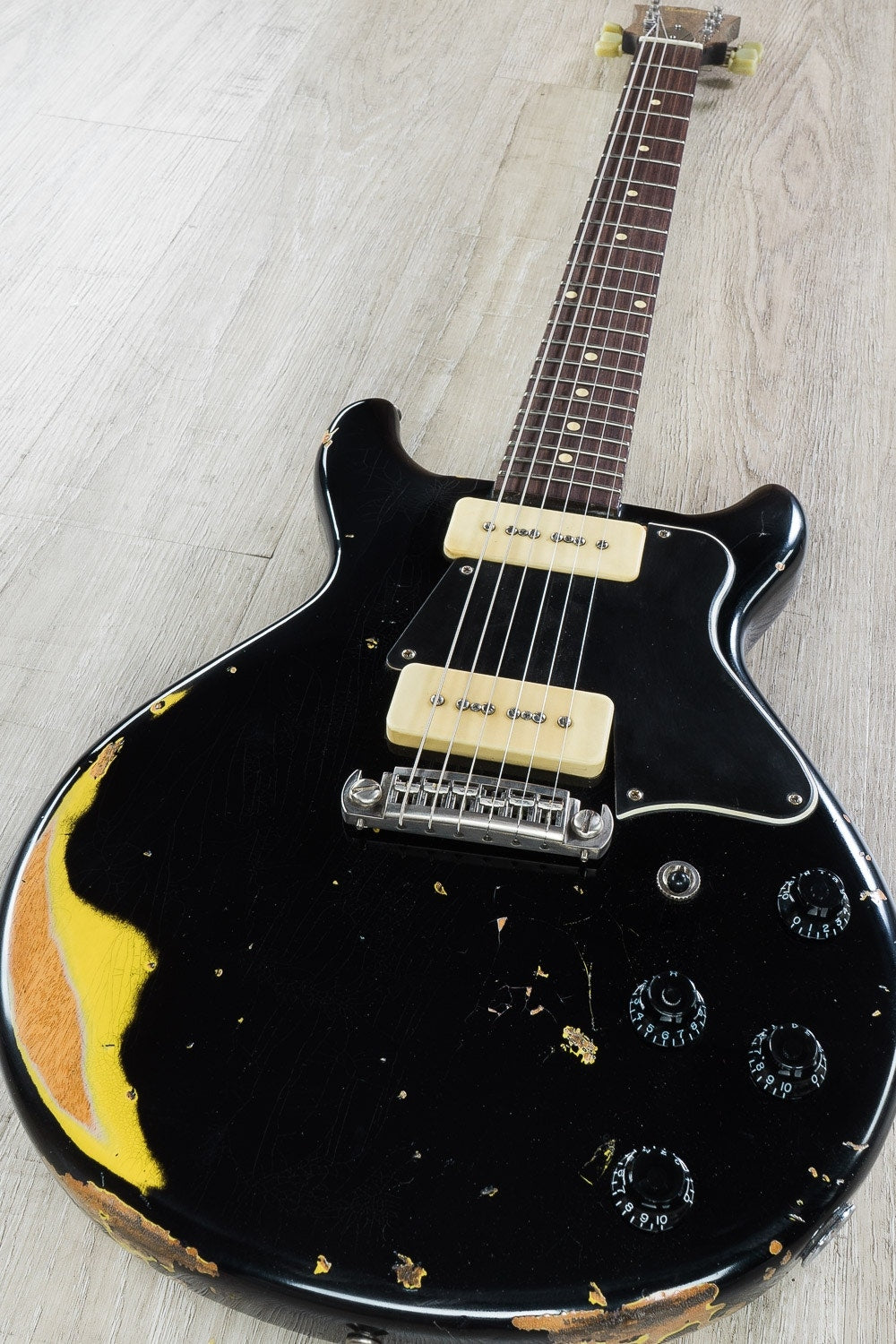 LsL Topanga Solidbody Electric Guitar, Rosewood Fingerboard, Hard Case - Black