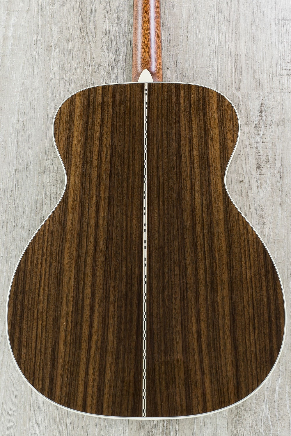 Martin 000-28 Standard Series 6-String Acoustic Guitar, Ebony Fingerboard, Hard Case - Ambertone Finish