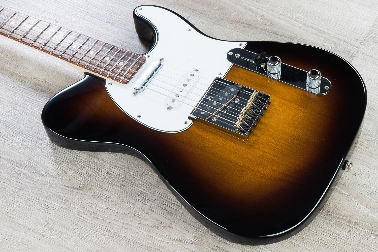 G&L ASAT Classic S Alnico Electric Guitar, Chechen Fingerboard, Hard Case - Tobacco Sunburst