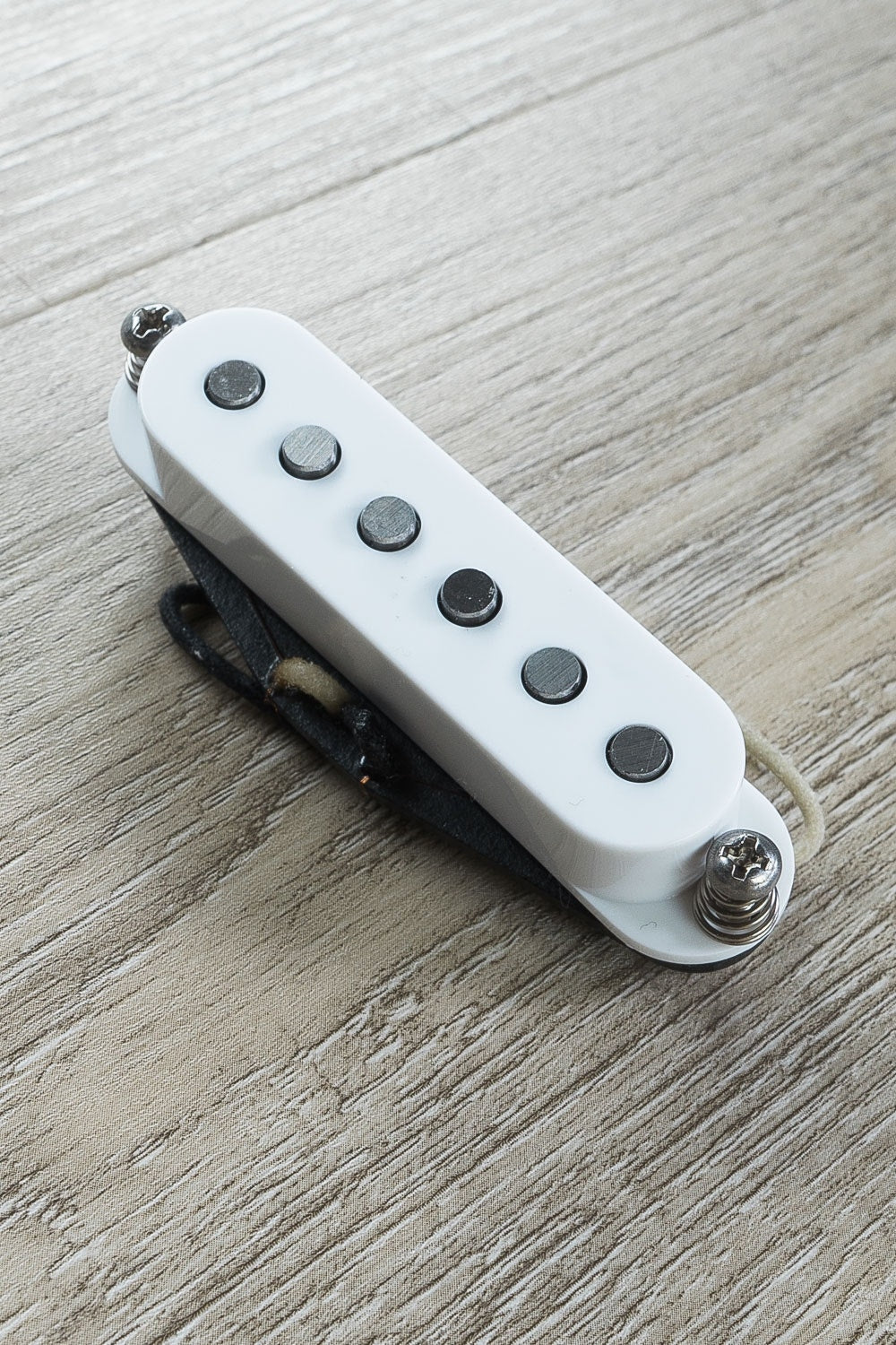 Suhr V63 Single Coil Pickup, Middle RW/RP, White