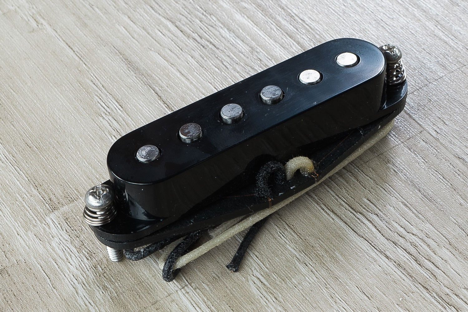 Suhr V63 Single Coil Pickup, Neck, Black