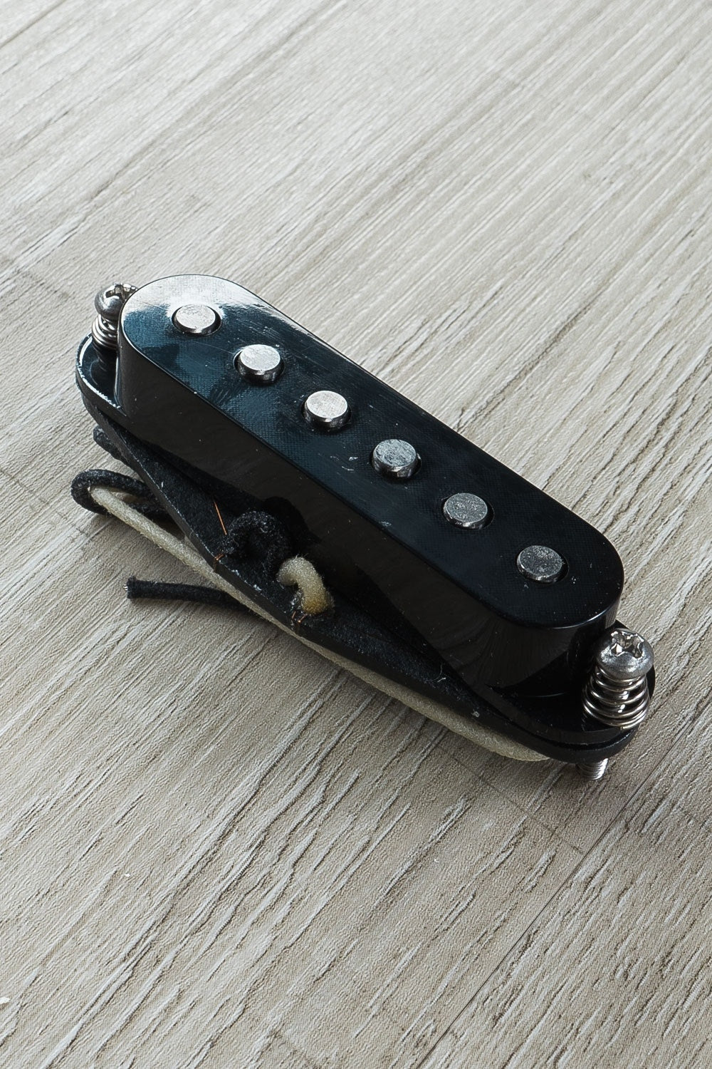 Suhr V63 Single Coil Pickup, Neck, Black