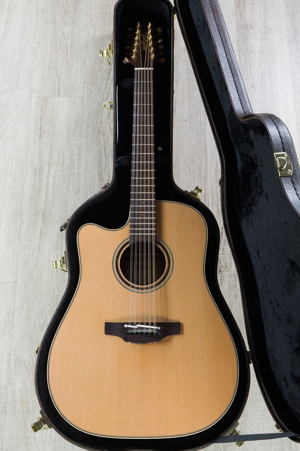 Takamine P3DC-12 12-String Dreadnought Acoustic-Electric Guitar, Left-Handed, Hard Case - Natural (B-Stock)