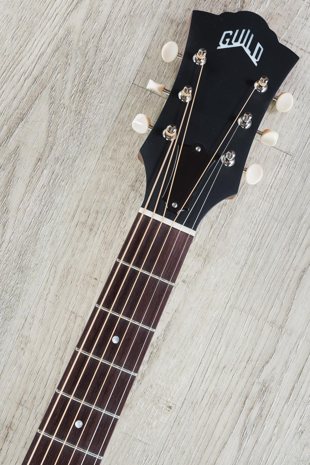 Guild F-40E Acoustic-Electric Guitar, Spruce Top, Mahogany Back and Sides, Hard Case - Natural