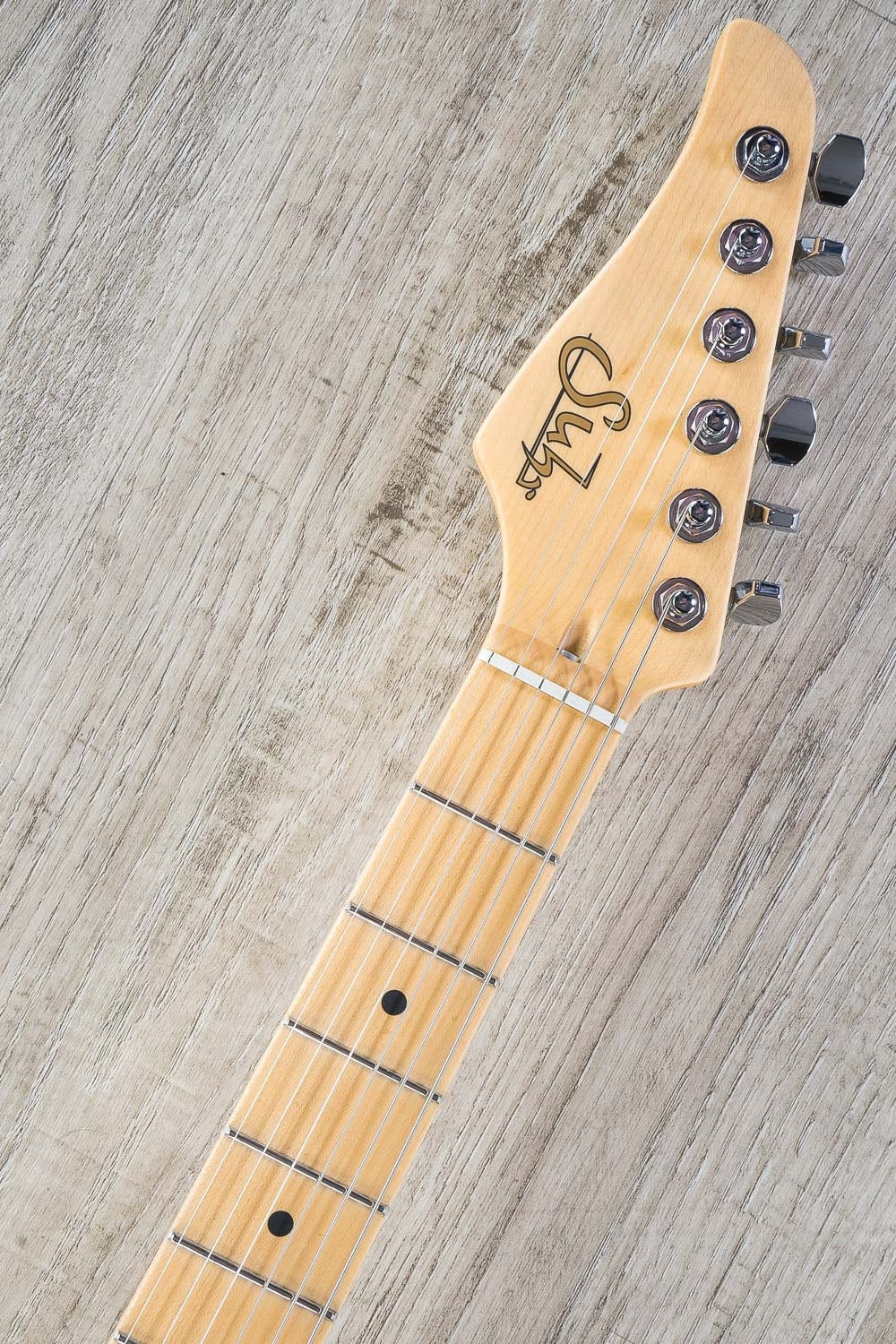 Suhr CP-L-OWH-TM-HSS Left Handed Classic Pro, Tinted Maple Fingerboard, HSS, Electric Guitar - Olympic White