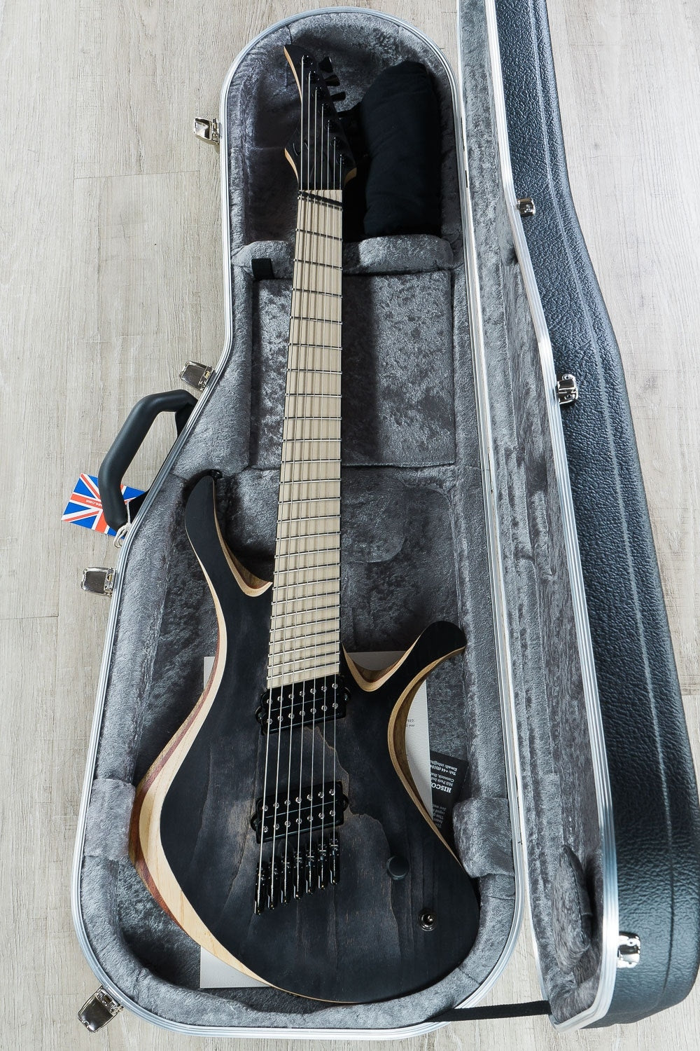 Skervesen Swan 7 FF 7-String Electric Guitar, Fanned Fret, Maple Fretboard, Hard Case - Black