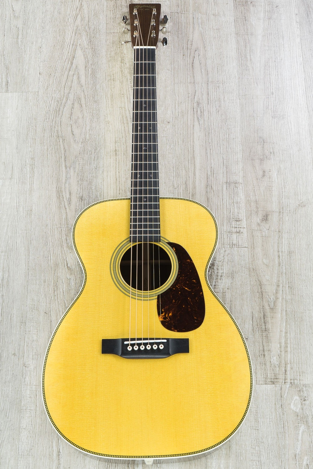 Martin Standard Series Reimagined 00-28 (2018) Acoustic Guitar, Ebony Fretboard, Hard Case
