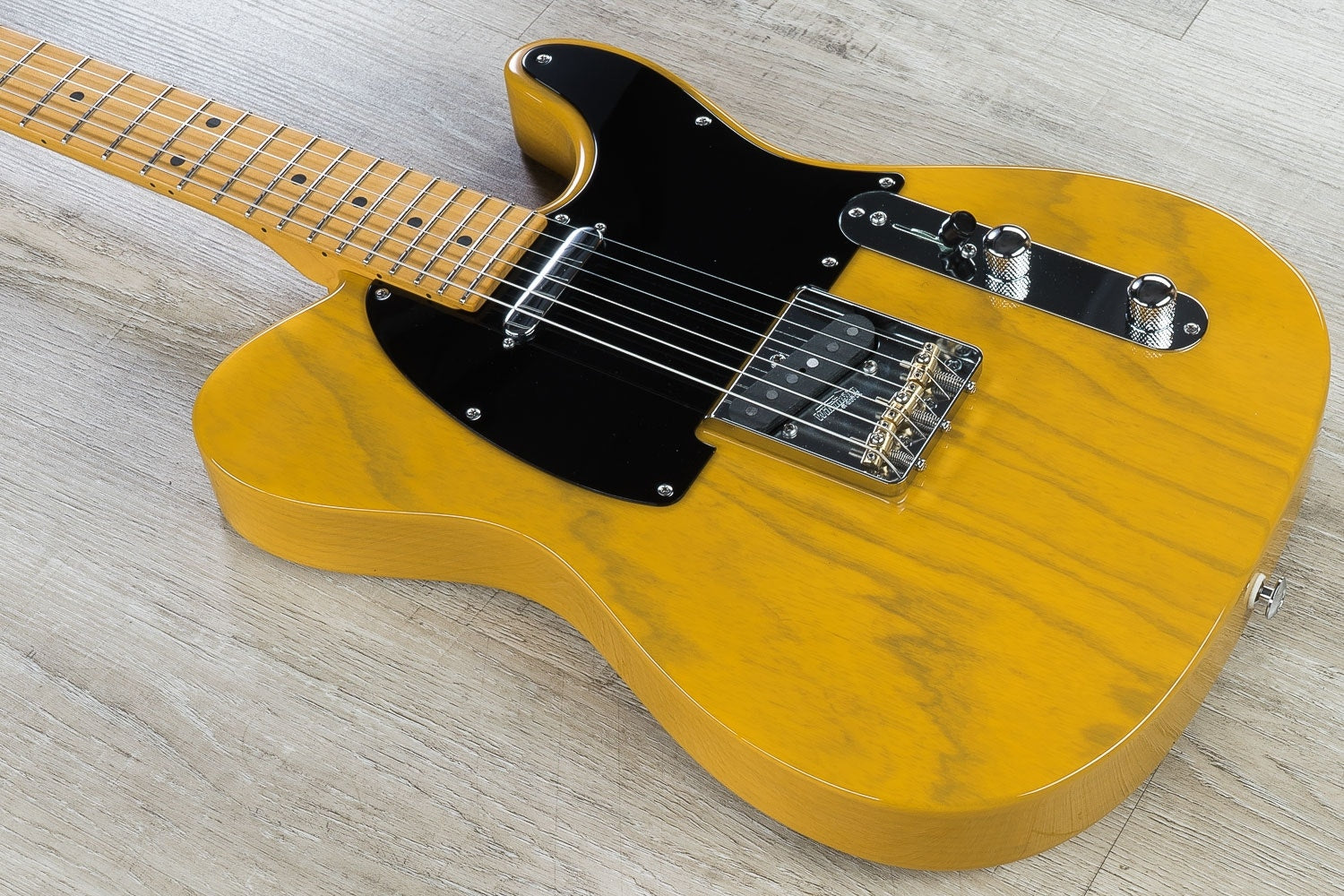 Suhr Classic T Electric Guitar, SS, Maple Fingerboard, SSCII, Deluxe Padded Gig Bag - Trans Butterscotch