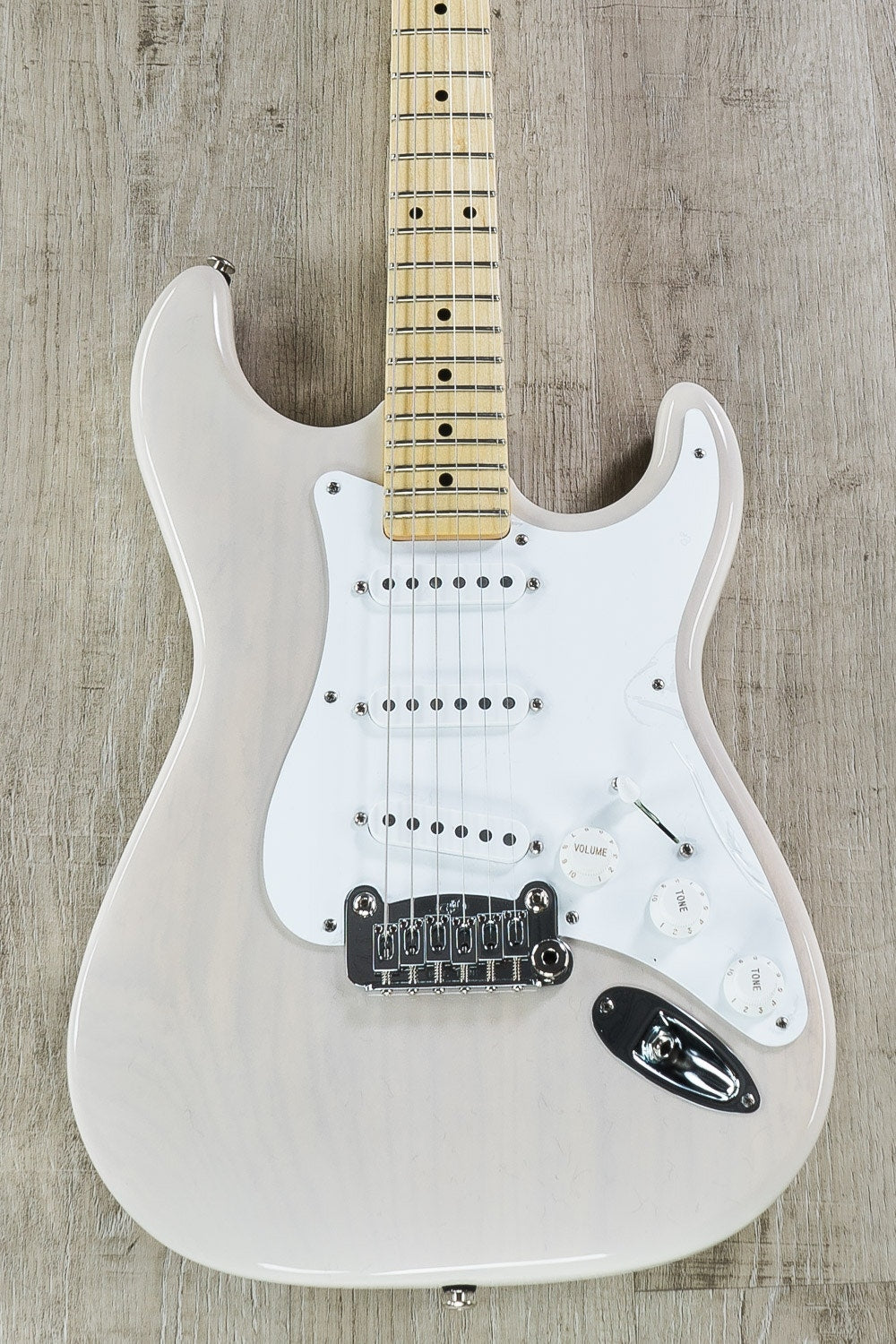 G&L Fullerton Deluxe Legacy SSS Electric Guitar, Maple Fingerboard, Hard Case - Blonde