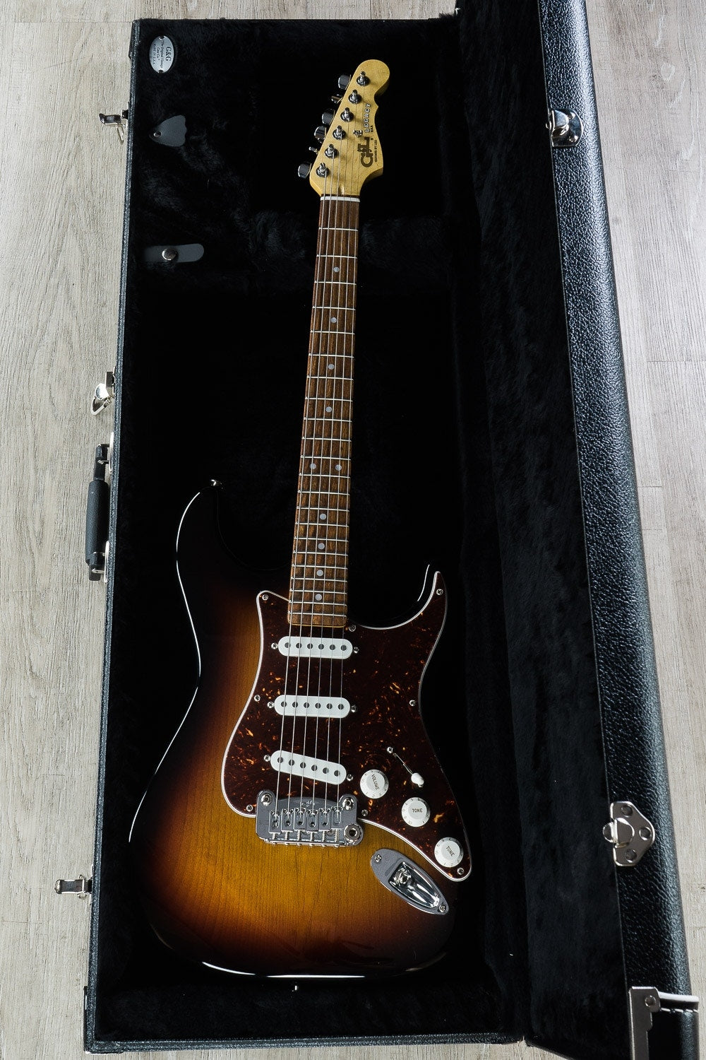 G&L Fullerton Deluxe Legacy SSS Electric Guitar, Caribbean Rosewood Fingerboard, Hard Case - 3-Tone Sunburst